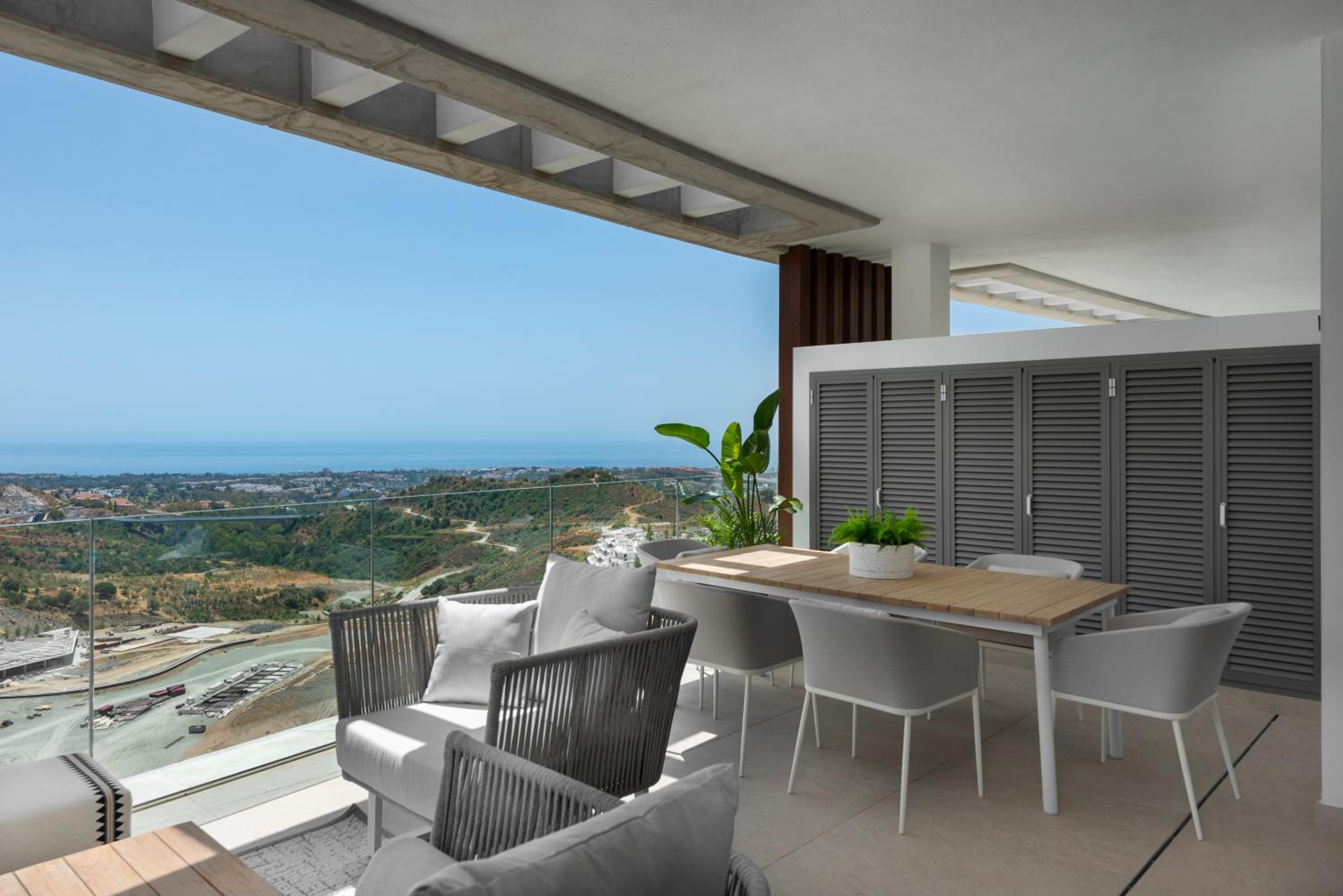 Marbella Quercus Penthouse - Rooftop Jacuzzi