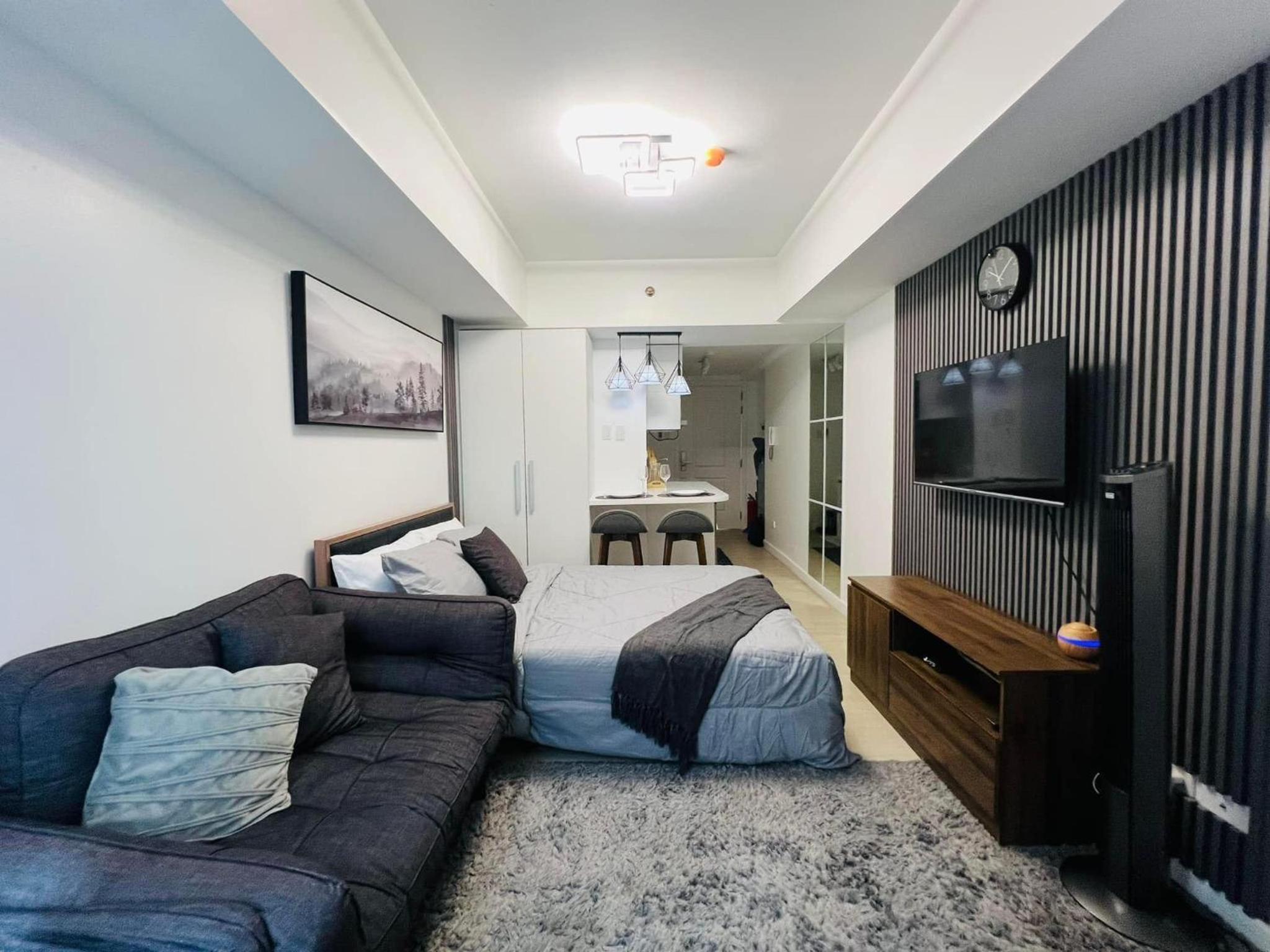 Azure North Pampanga Bachelor Pad view 4