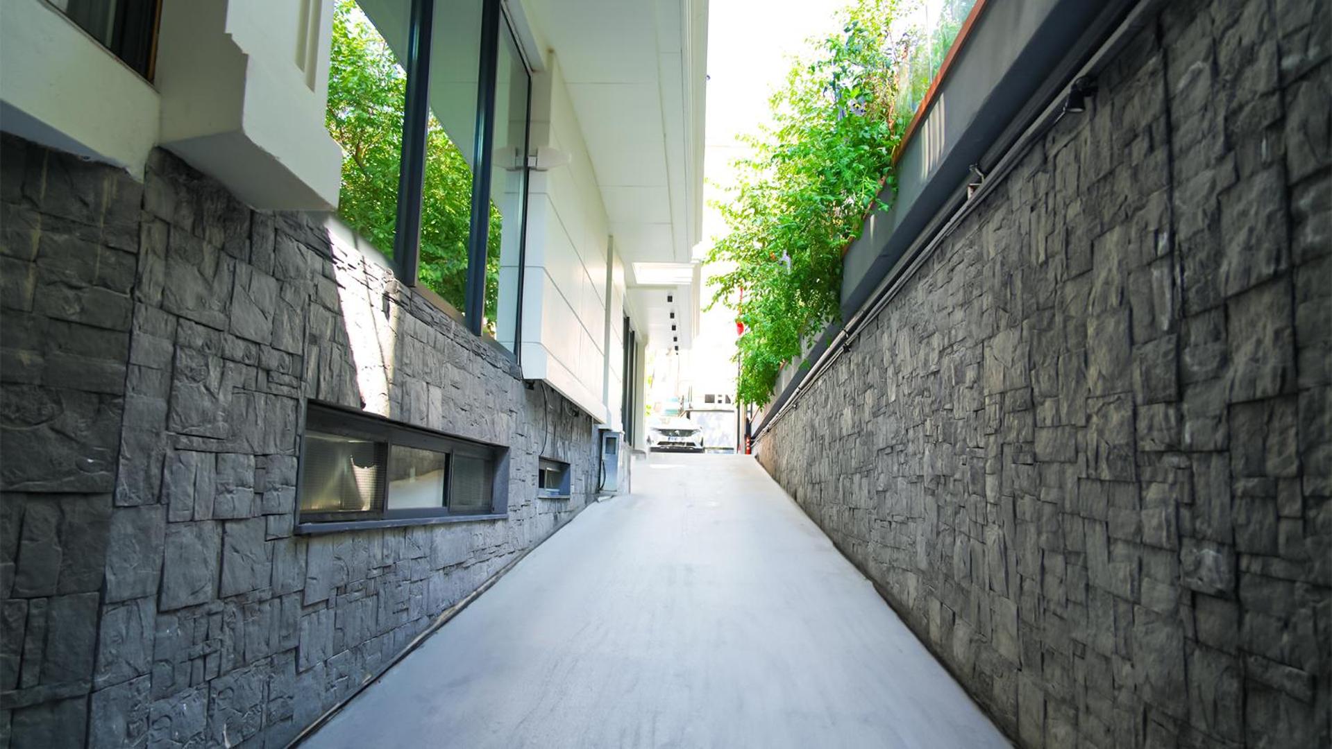 Sky Hill Hotel - Image 116
