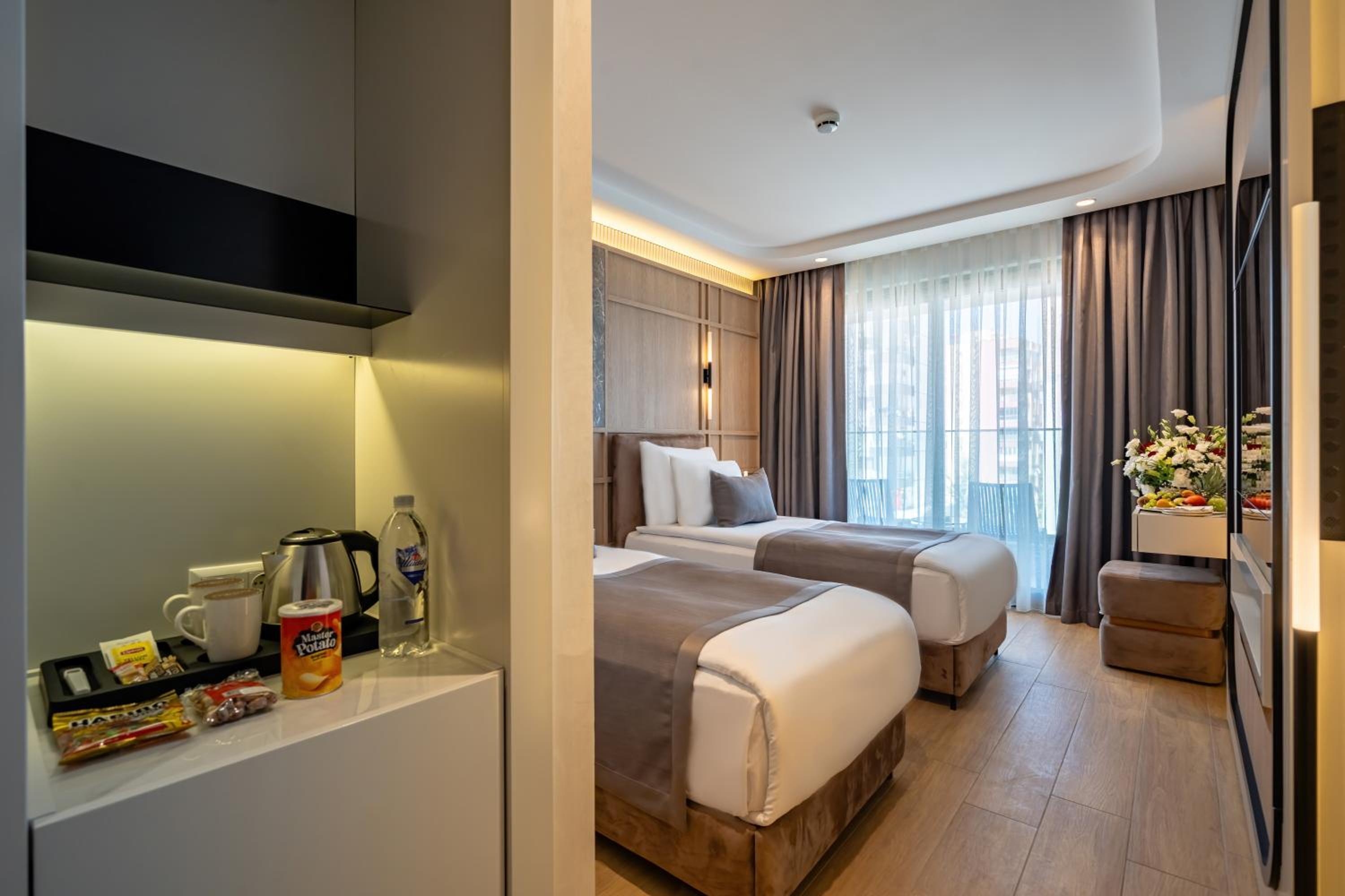 Awen Lara Hotel - Image 44