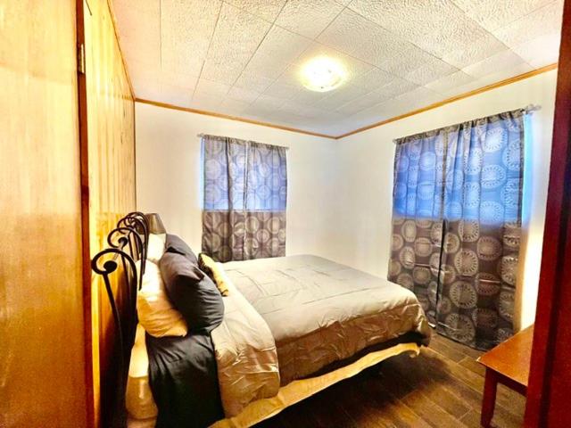 Cozy Cabin Retreat in Midway UT view 3