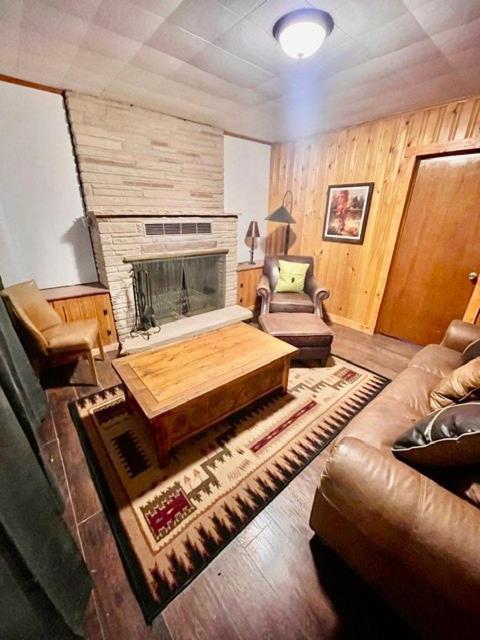 Cozy Cabin Retreat in Midway UT view 4