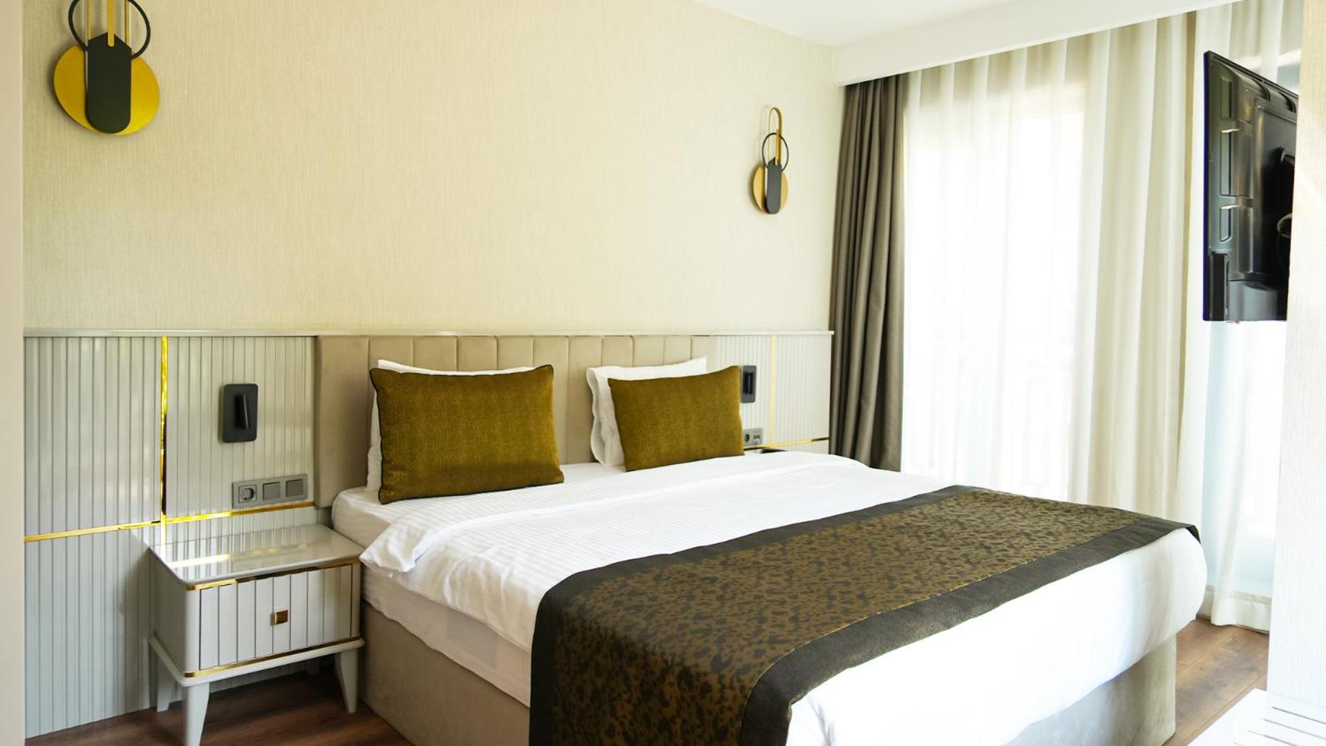 Sky Hill Hotel - Image 45