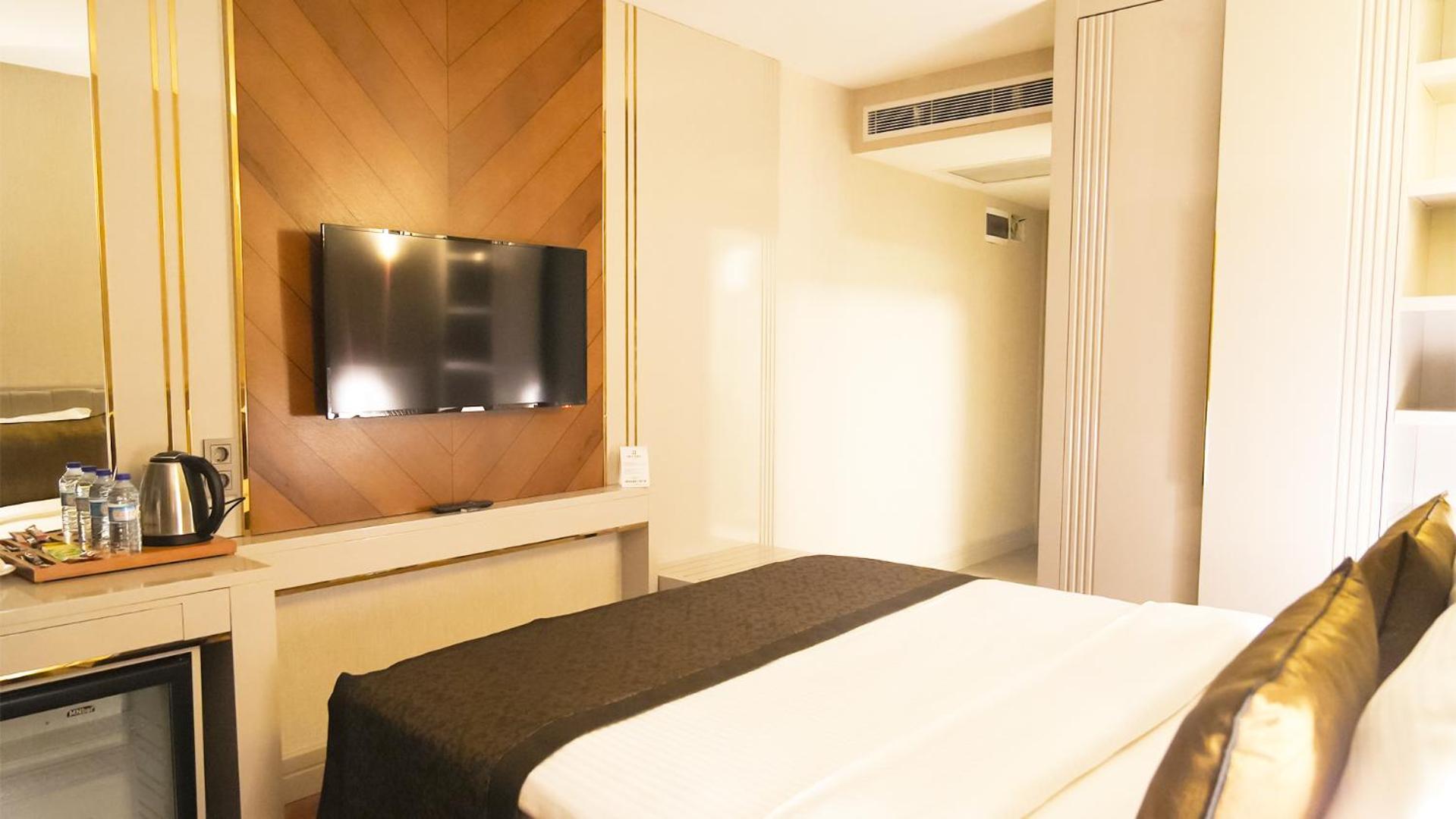 Sky Hill Hotel - Image 47