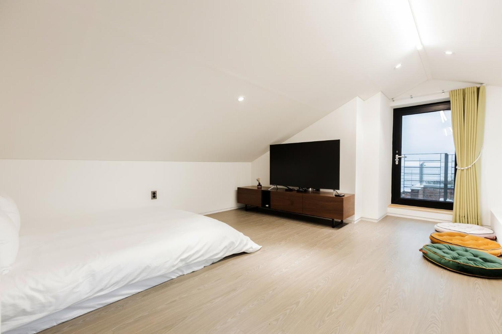 Dolphin Penthouse