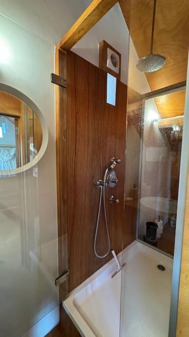 Logement 1 chambre et canapé lit
