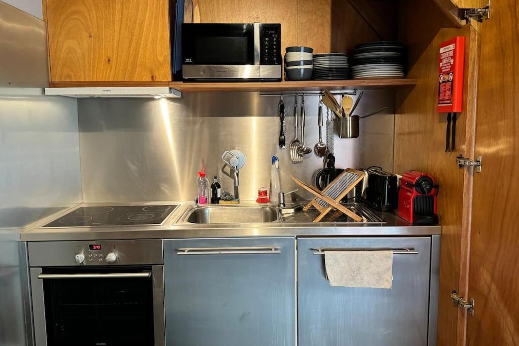 Logement 1 chambre et canapé lit