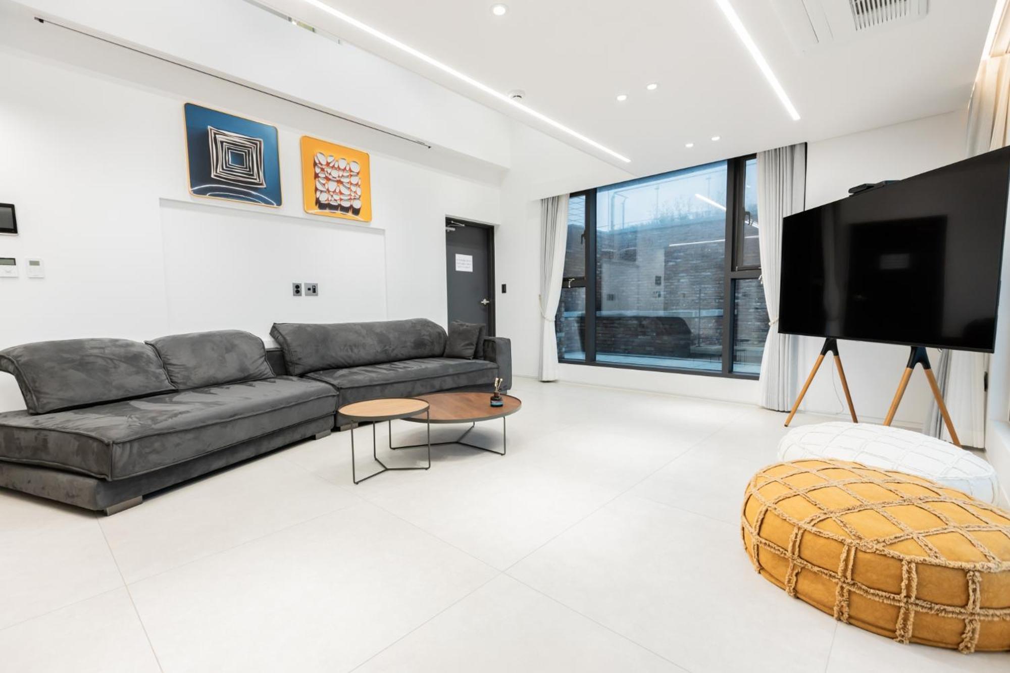 Dolphin Penthouse