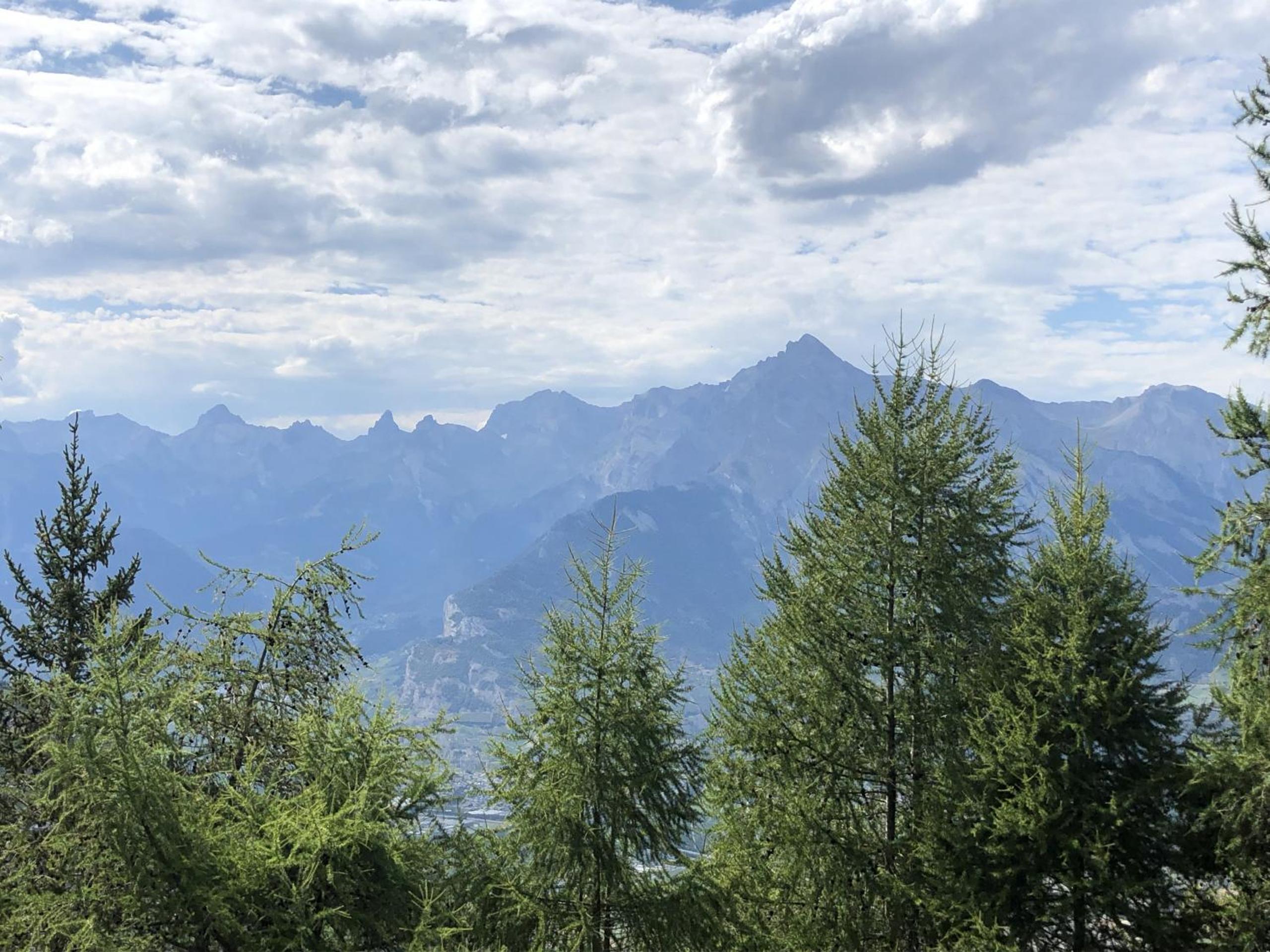Cache-Cache MOUNTAIN & QUIET chalet 10 pers