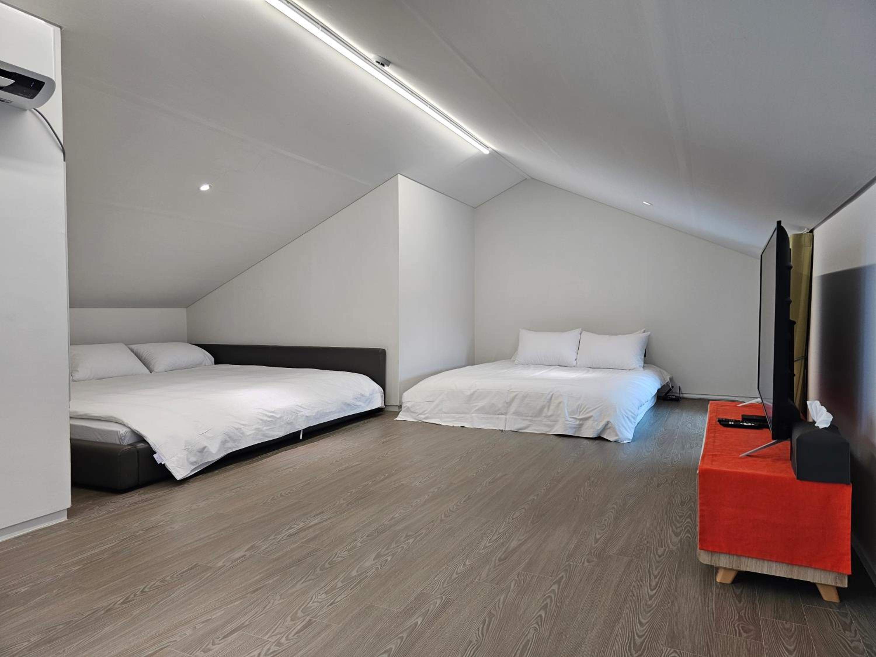 Dolphin Penthouse