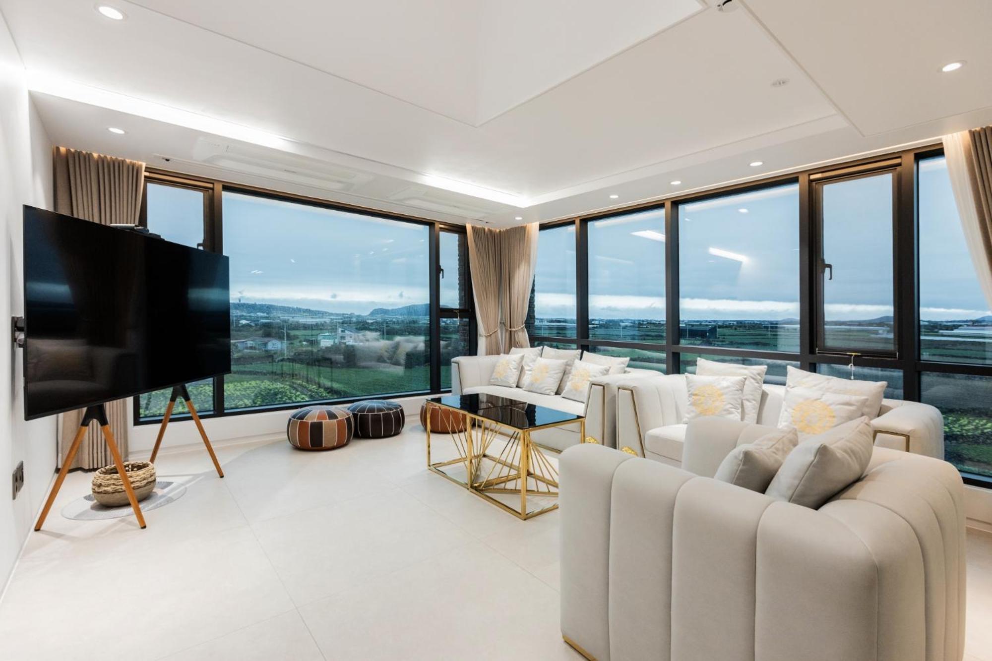 Dolphin Penthouse