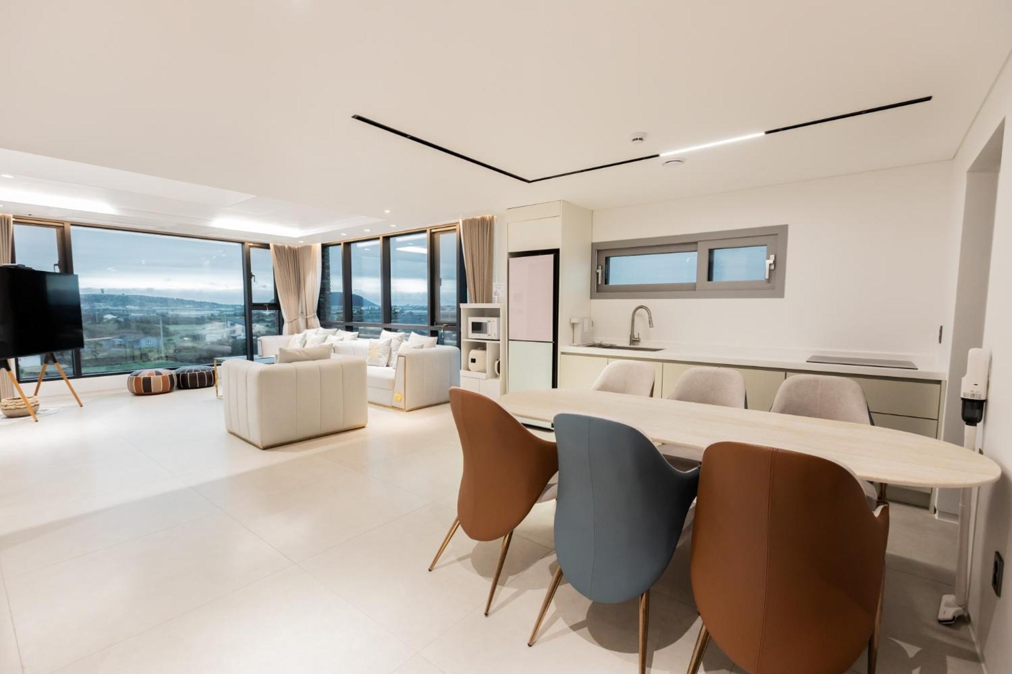 Dolphin Penthouse