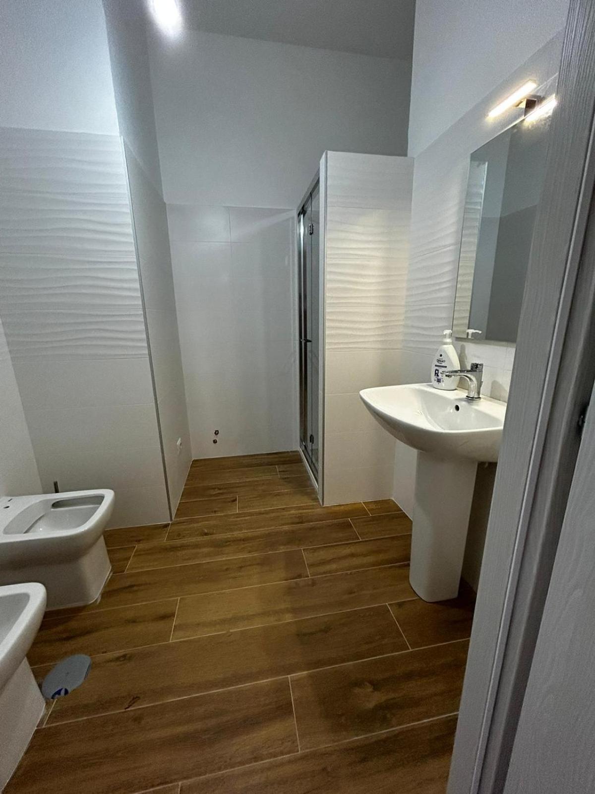 BAM BAM TIBURTINA Guesthouse