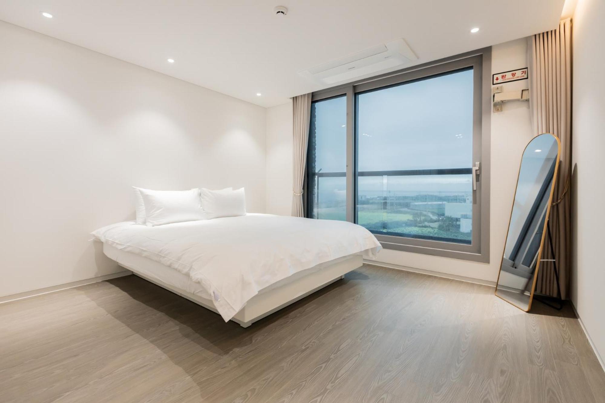 Dolphin Penthouse