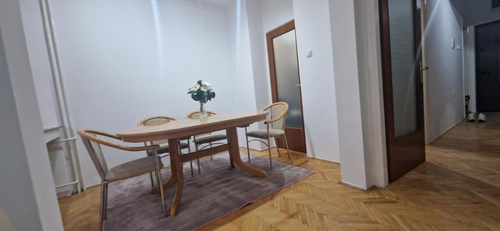 Gustav Apartment