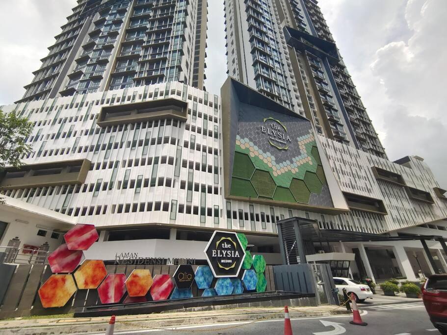 Elysia Studio Medini Legoland Iskandar 2 Paxs