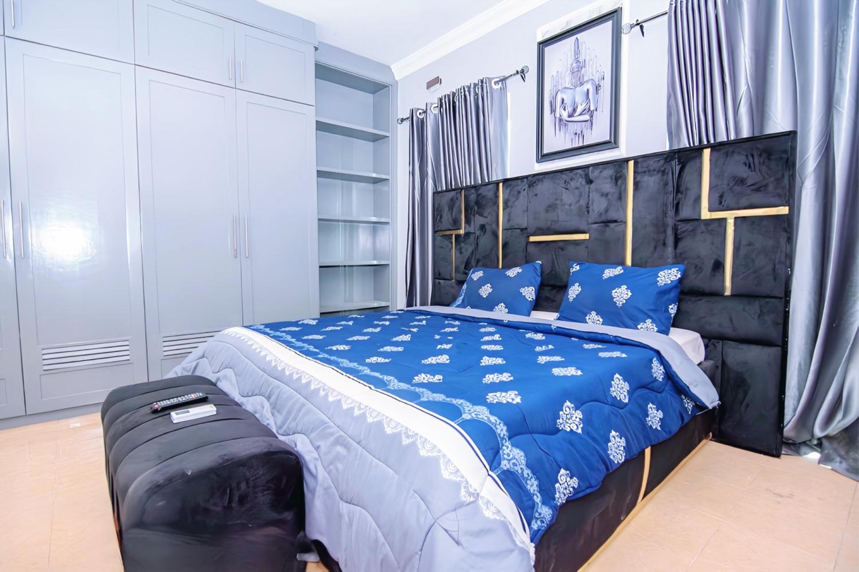 2 Bed Luxury Apartment in Oniru VI Lagos view 3
