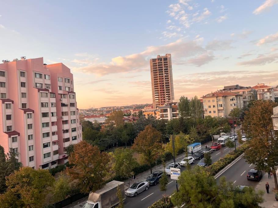 Spacious flat with wide view