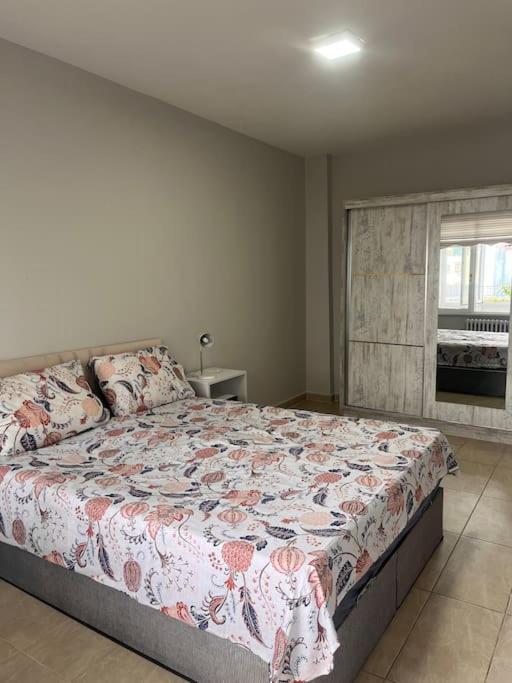 Spacious flat with wide view