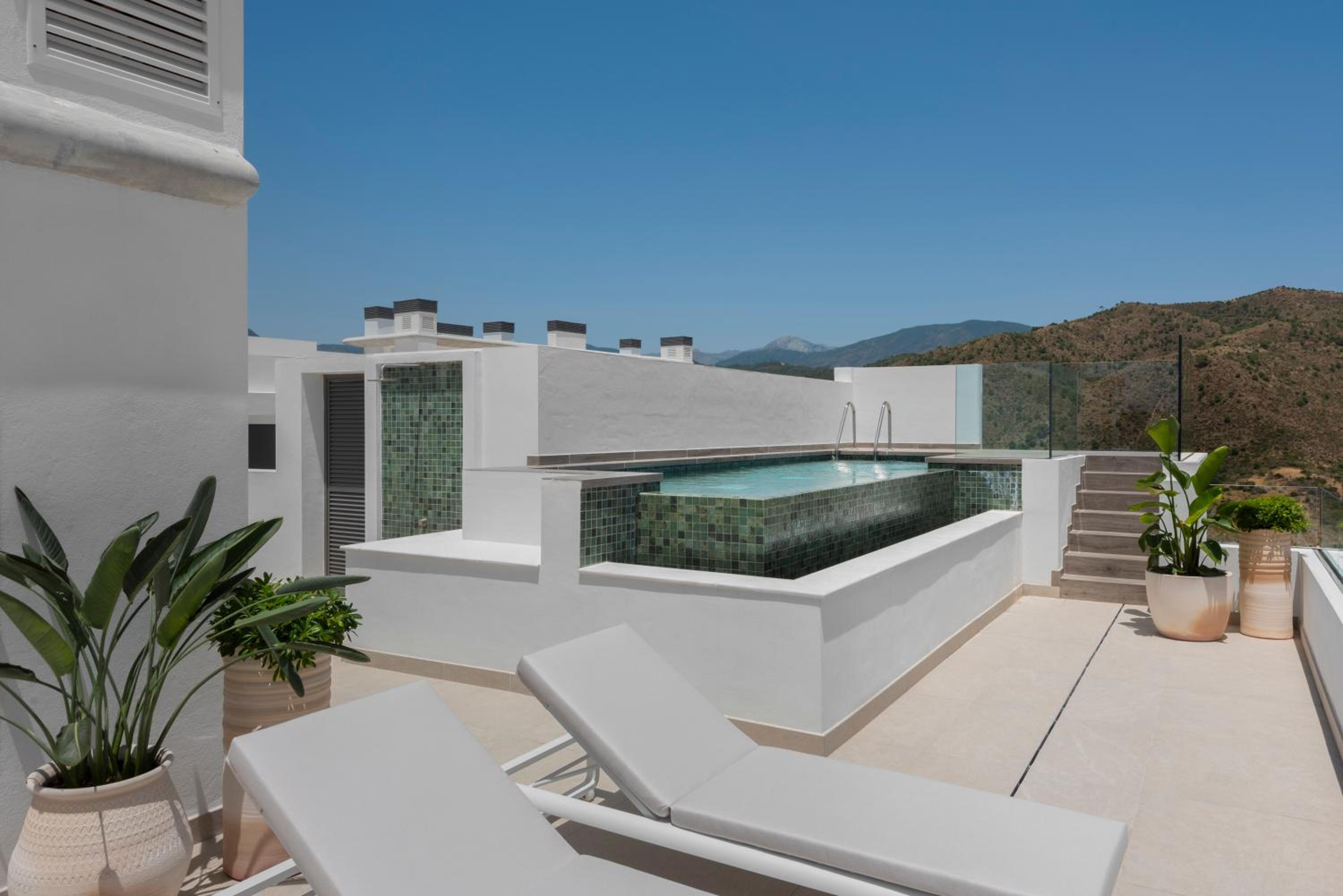 Marbella Quercus Penthouse - Rooftop Infinity Pool