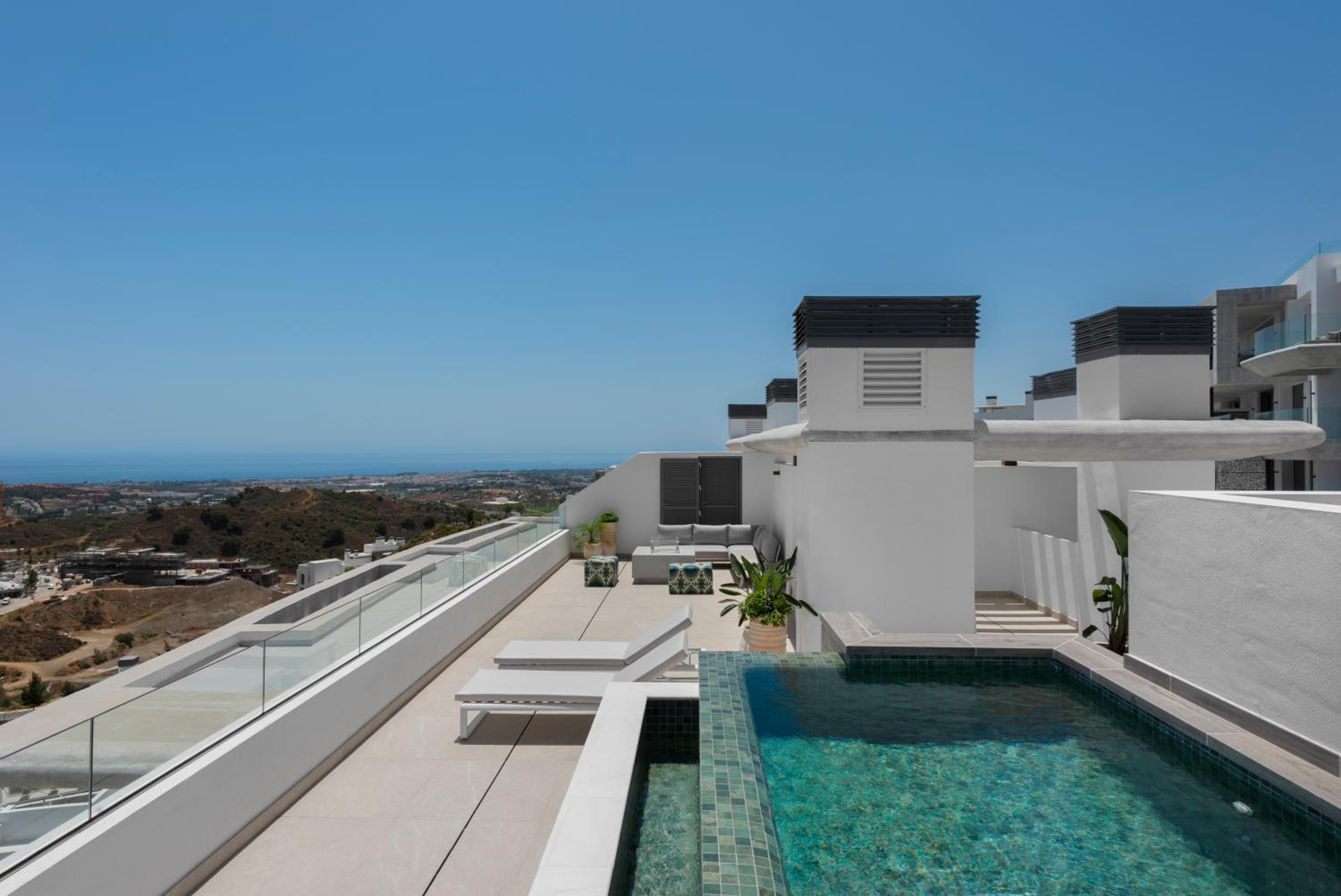 Marbella Quercus Penthouse - Rooftop Infinity Pool