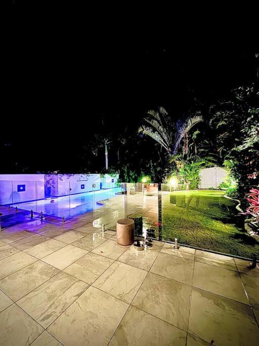 Premium Beach Front House - Pool, Bikes, Huge Deck