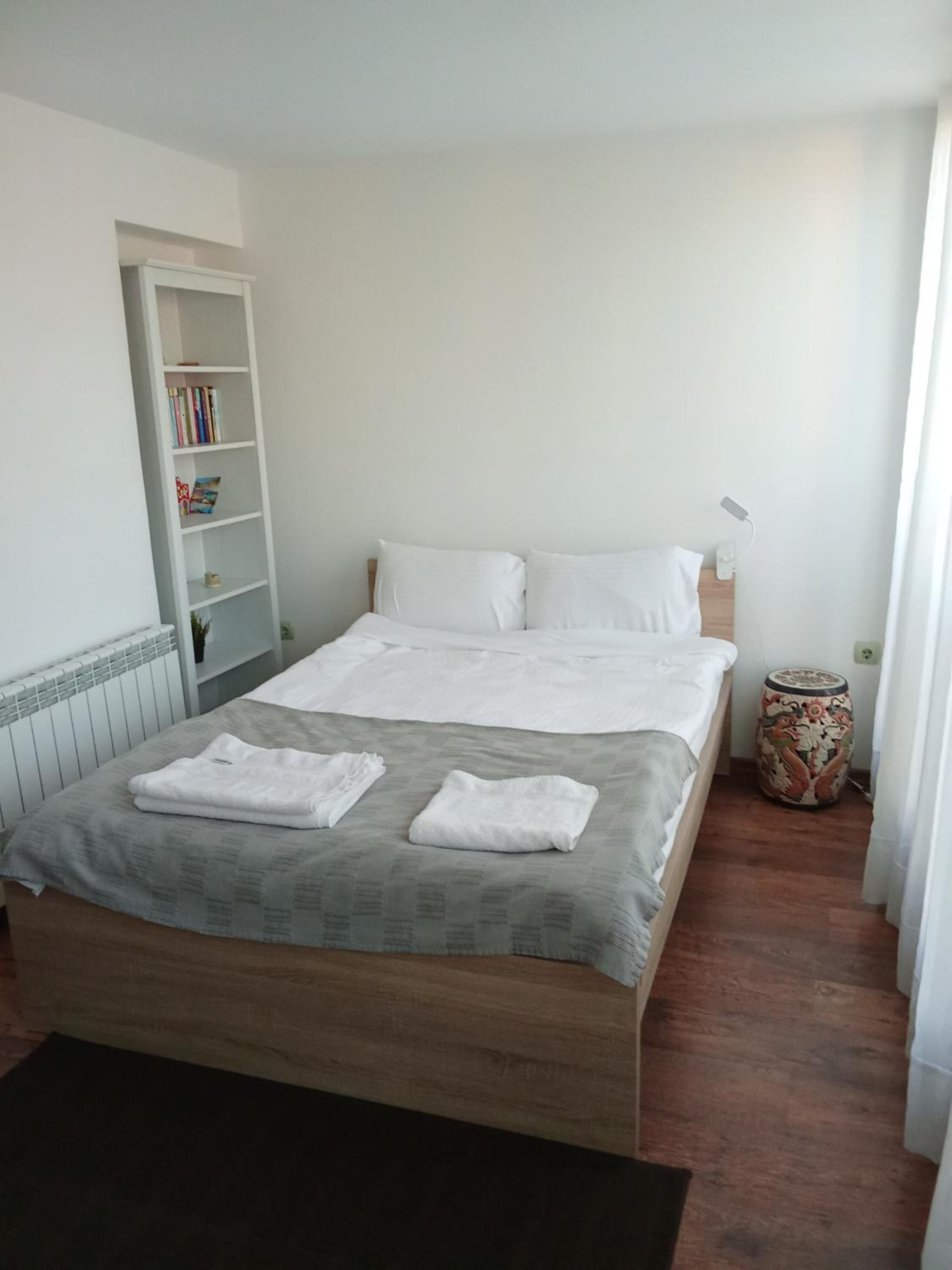 Spacious apartment with a Mountain view, big balcony and parking