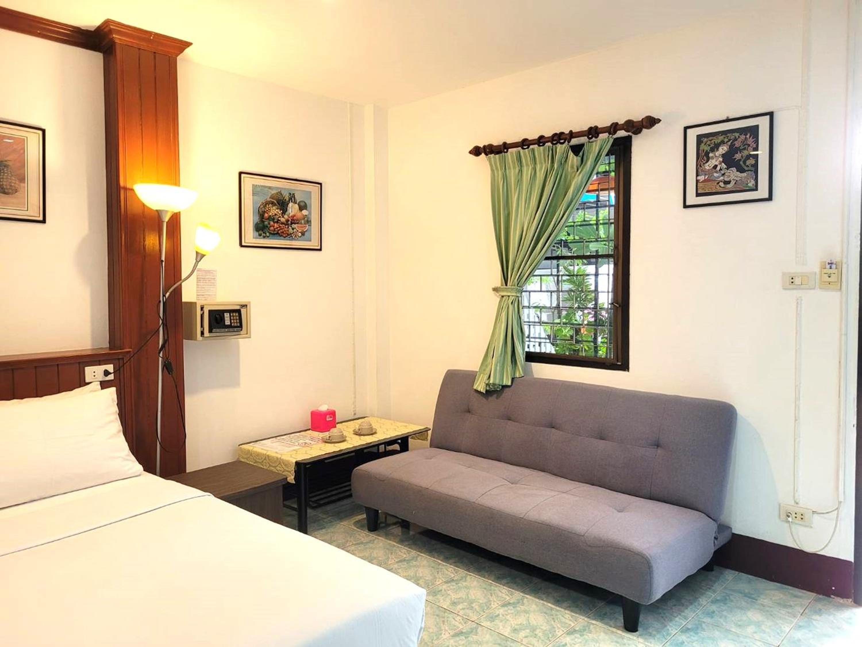 Rabbit Mansion Patong Hotel