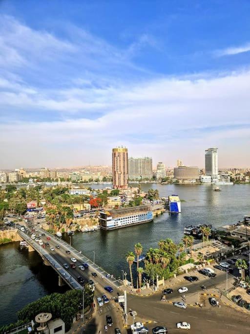 Central Apartment with a Panoramic View over Cairo