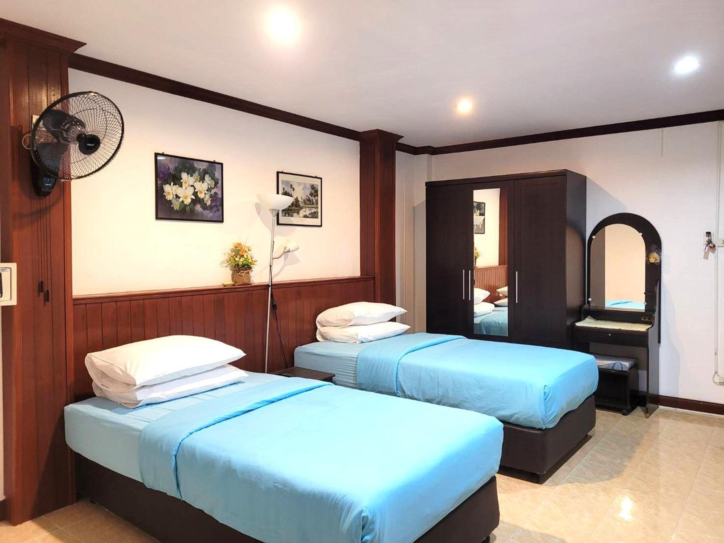 Rabbit Mansion Patong Hotel