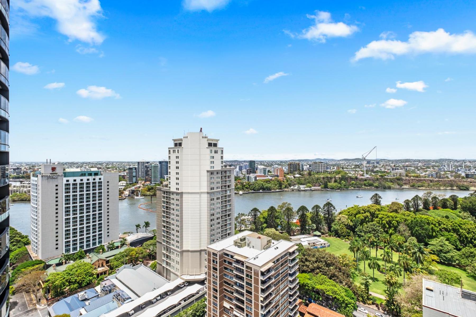 CBD Luxury with River & Botanic Garden Views from Spacious Balcony