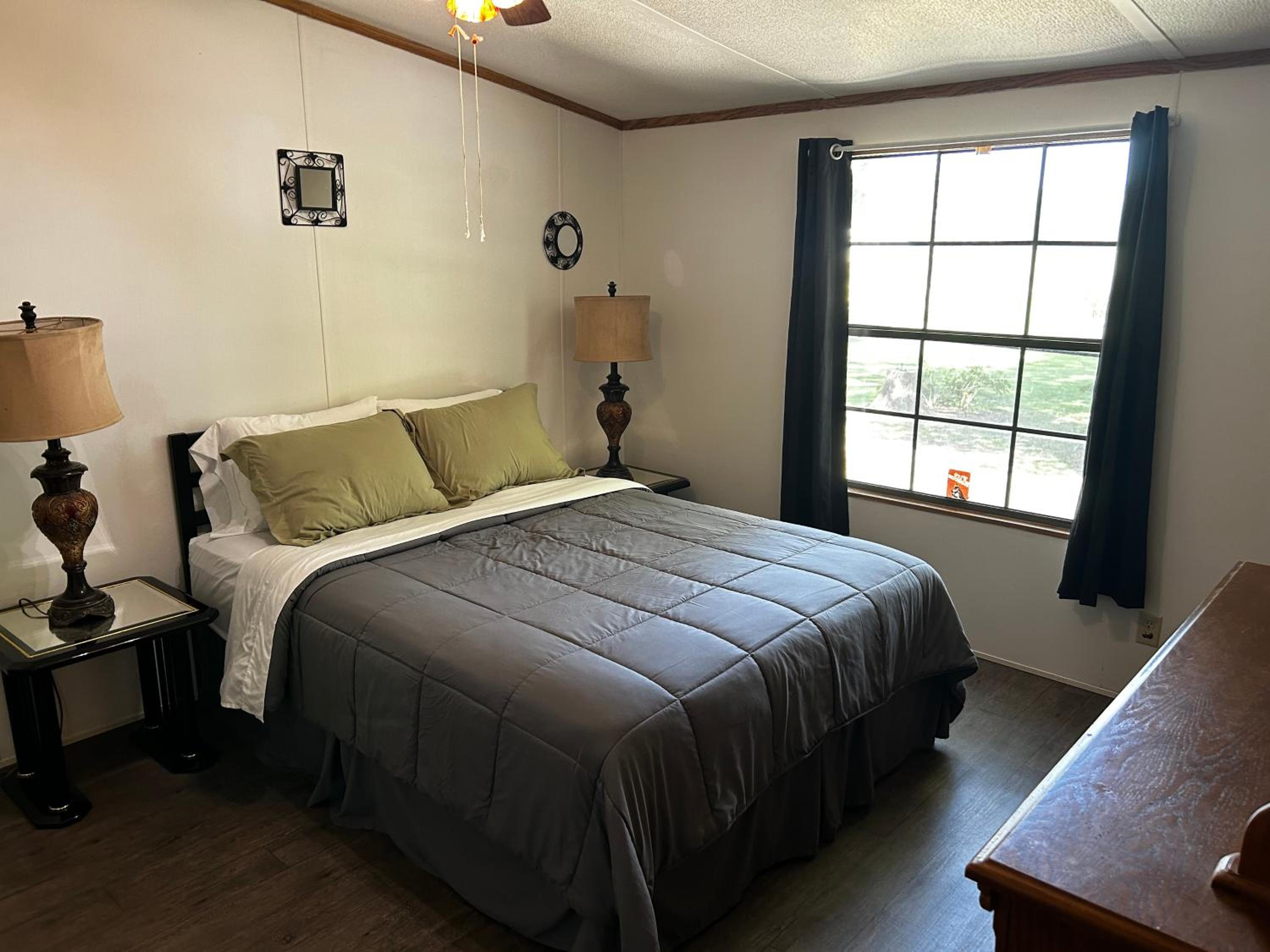 Woolen Lake House - Property Image 10