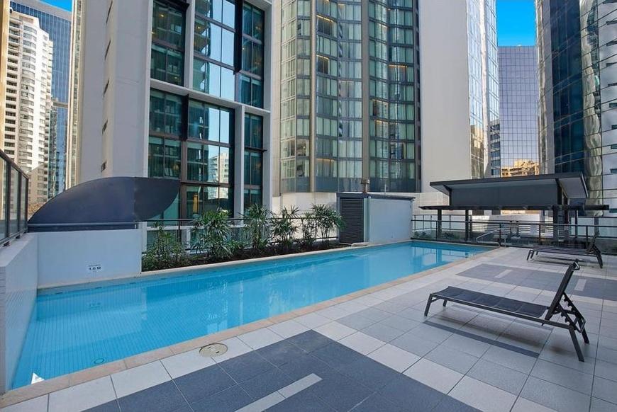 CBD Luxury with River & Botanic Garden Views from Spacious Balcony