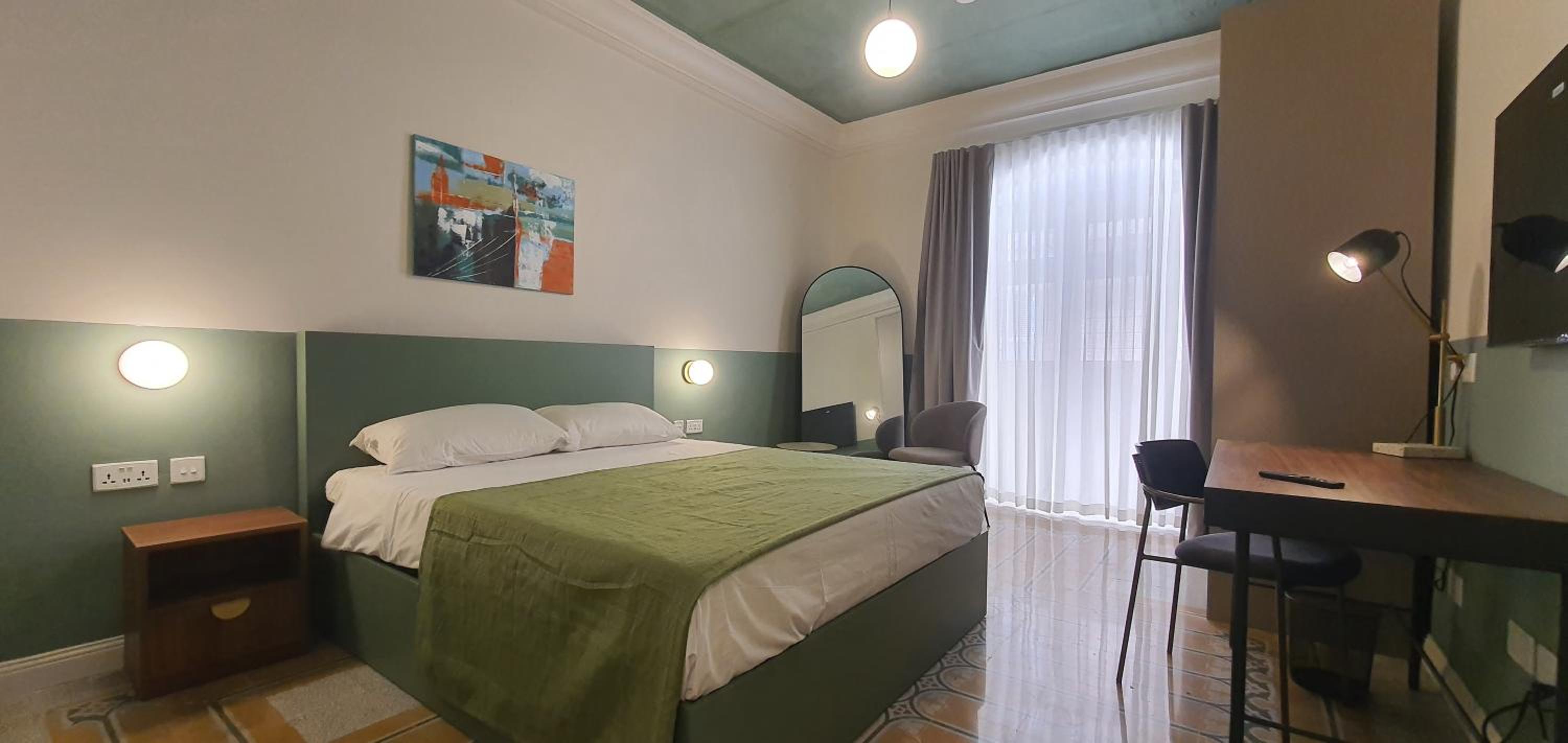 Capital Central Suites No1 - Zekka view 3