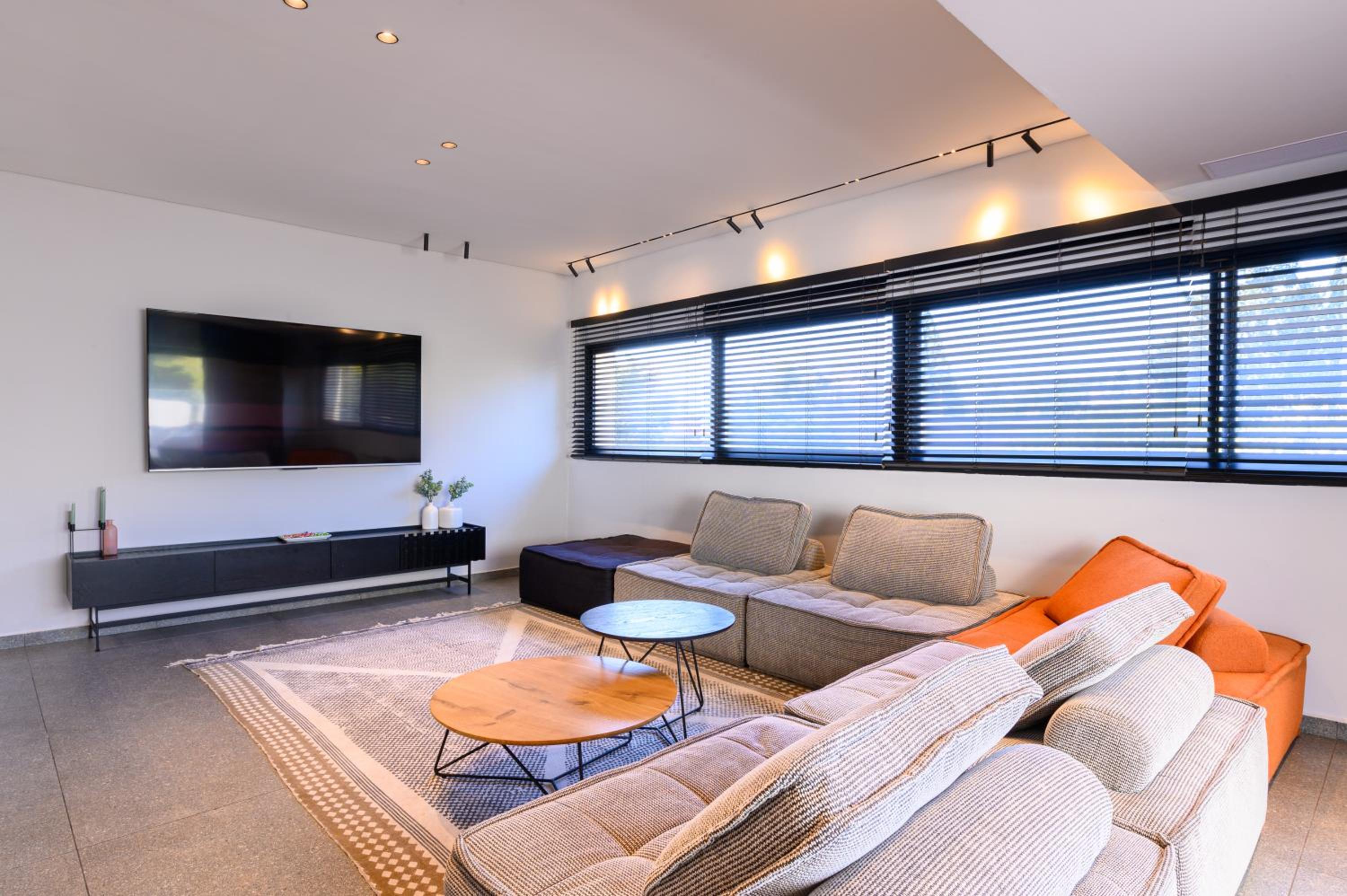 Rokah Luxury Villa at Ramat HaHayal, photo 48