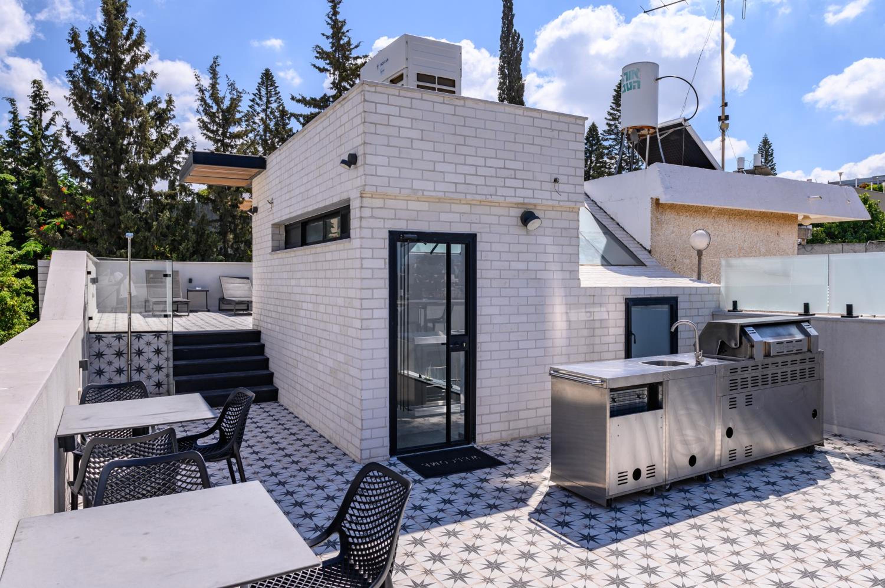 Rokah Luxury Villa at Ramat HaHayal, photo 39