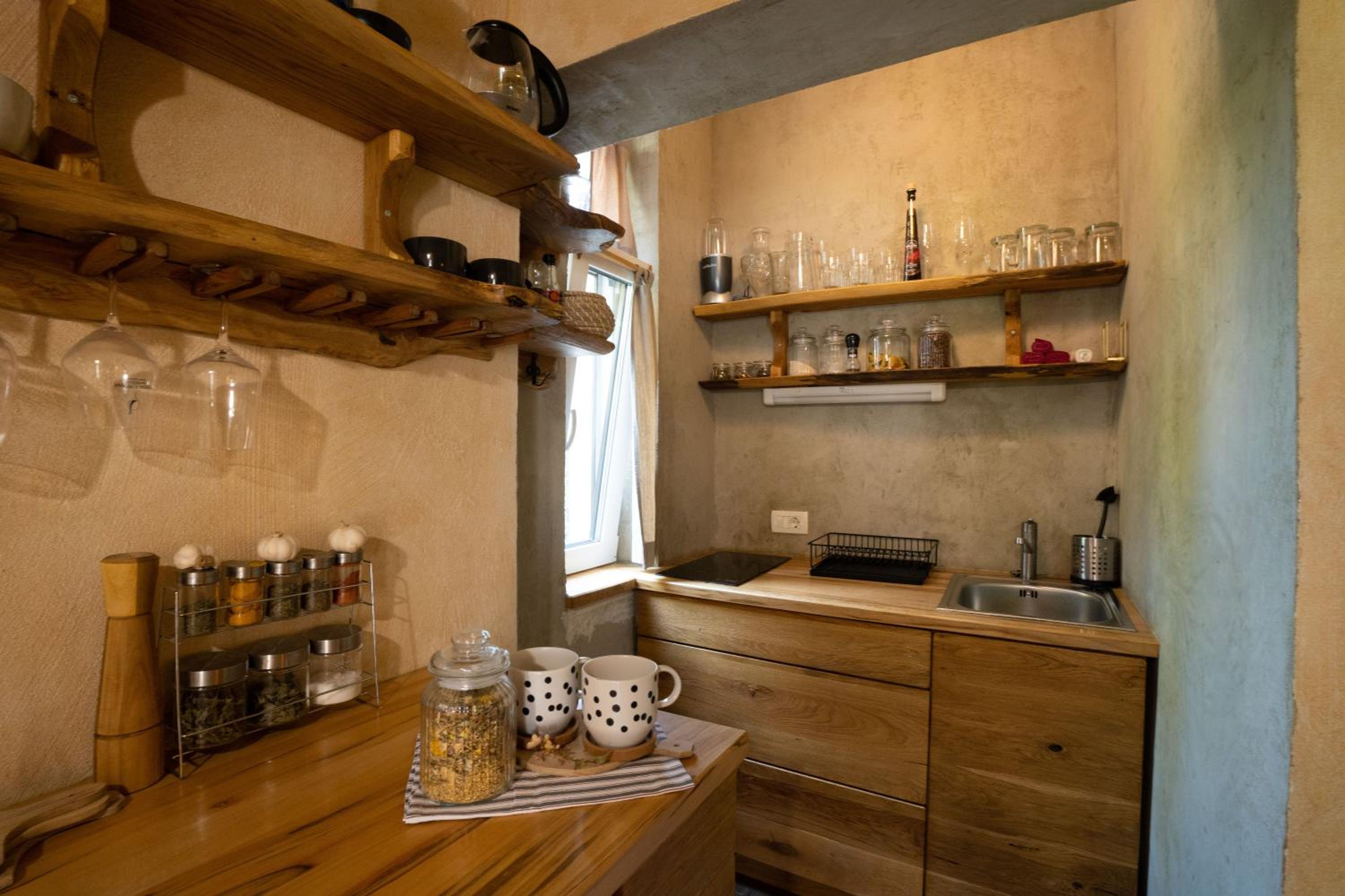 Alpine styled apartment in central BLED view 3