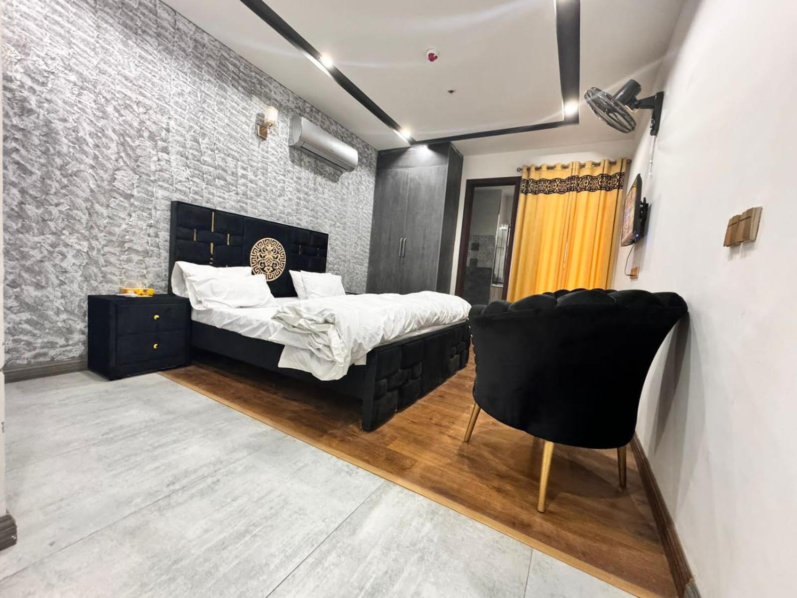 The luxurious iconic 3 BHK Apartment in Gulberg Greens Islamabad