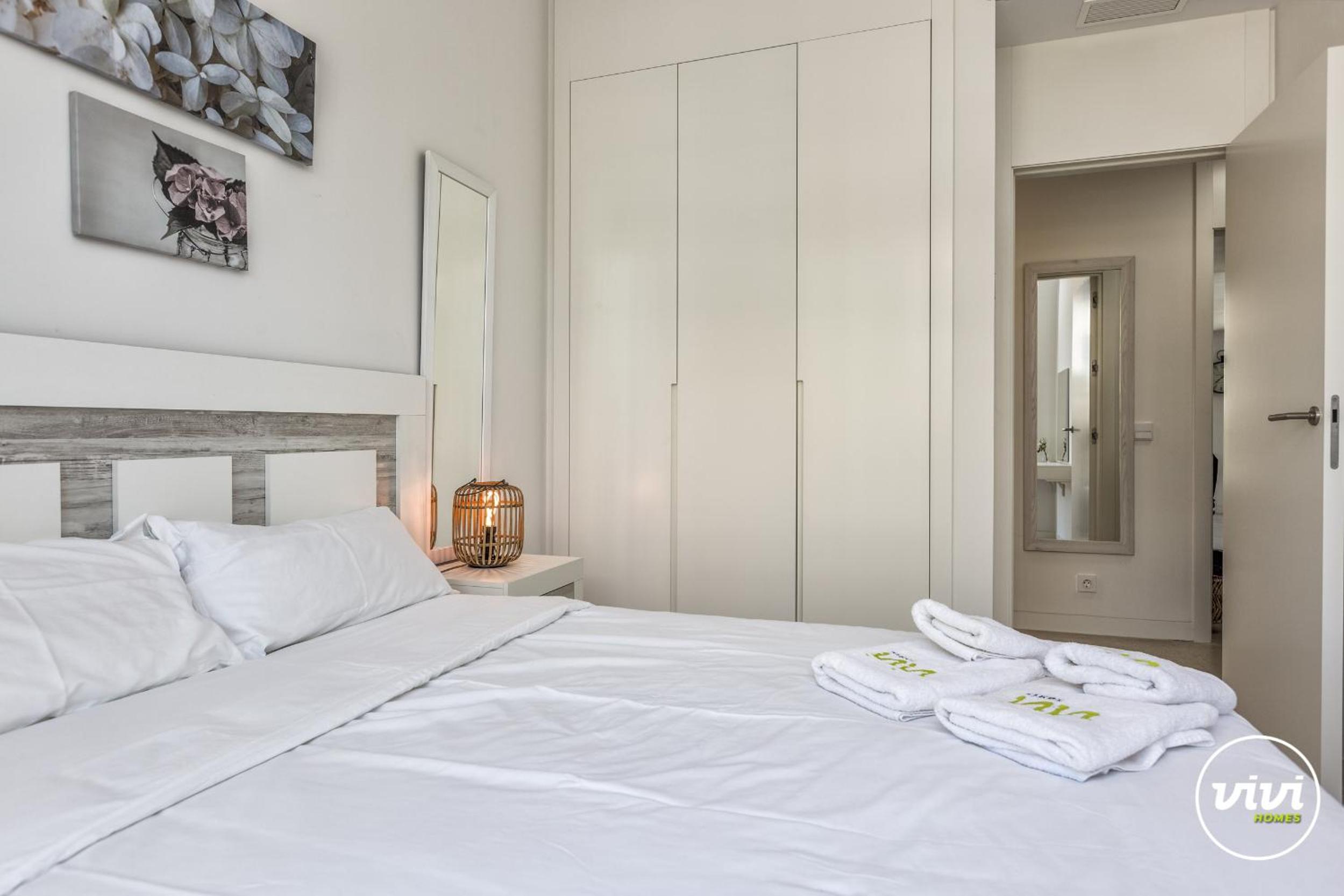 ViVi Homes - Mali Pool, Jacuzzi, Garden, Gym & Sea View