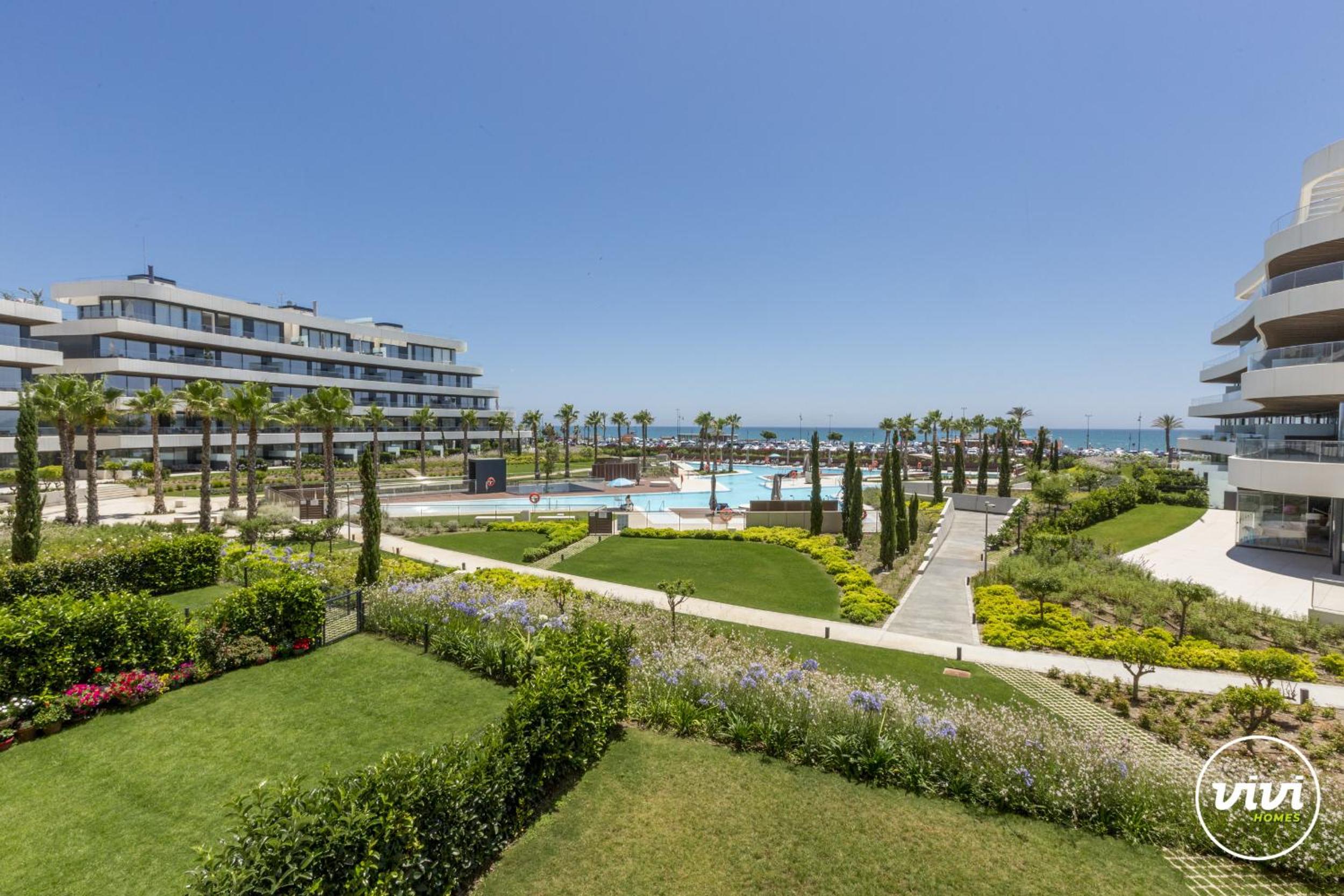 ViVi Homes - Mali Pool, Jacuzzi, Garden, Gym & Sea View