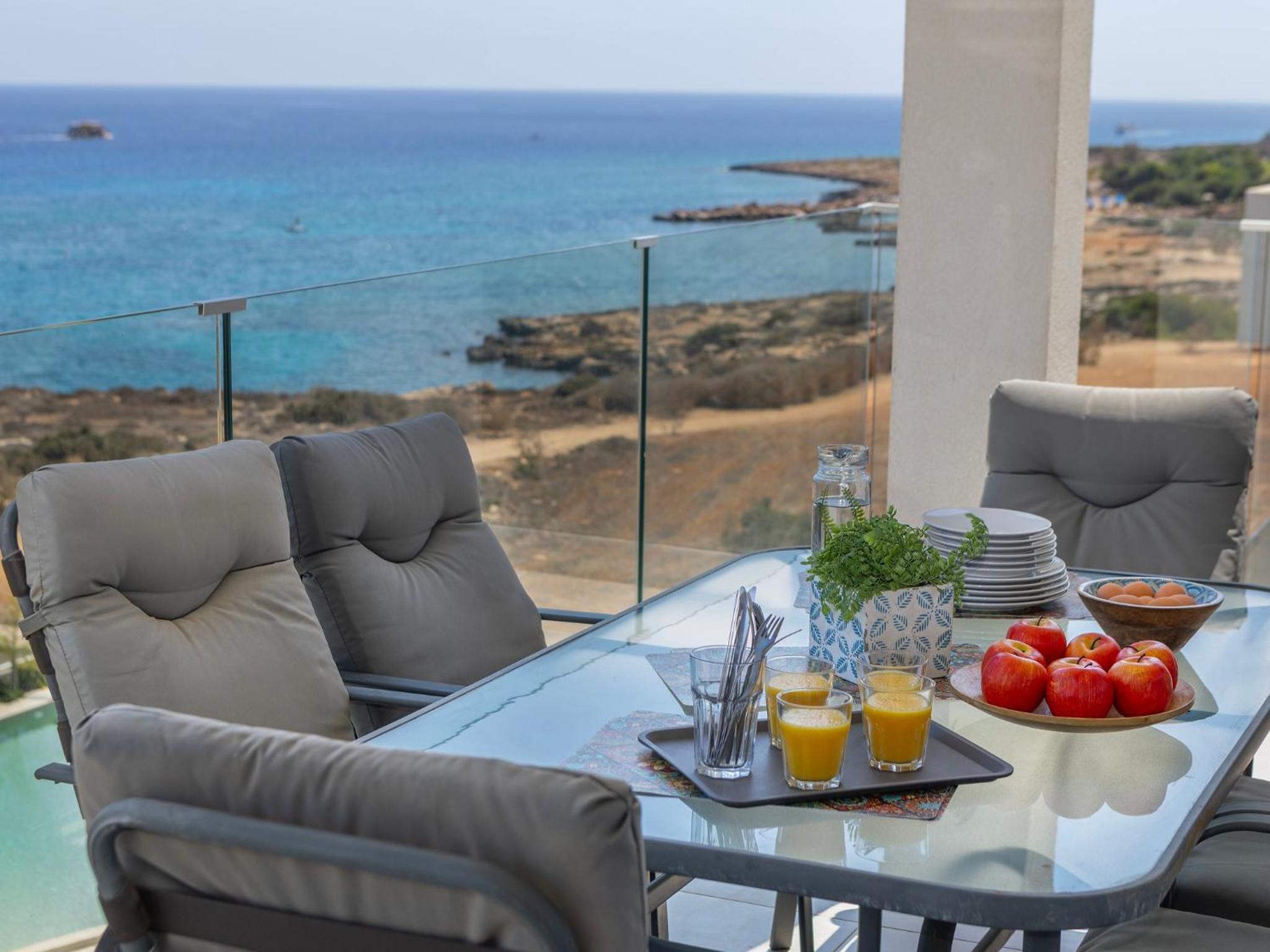 Emerald Bay Sea-Front Penthouse