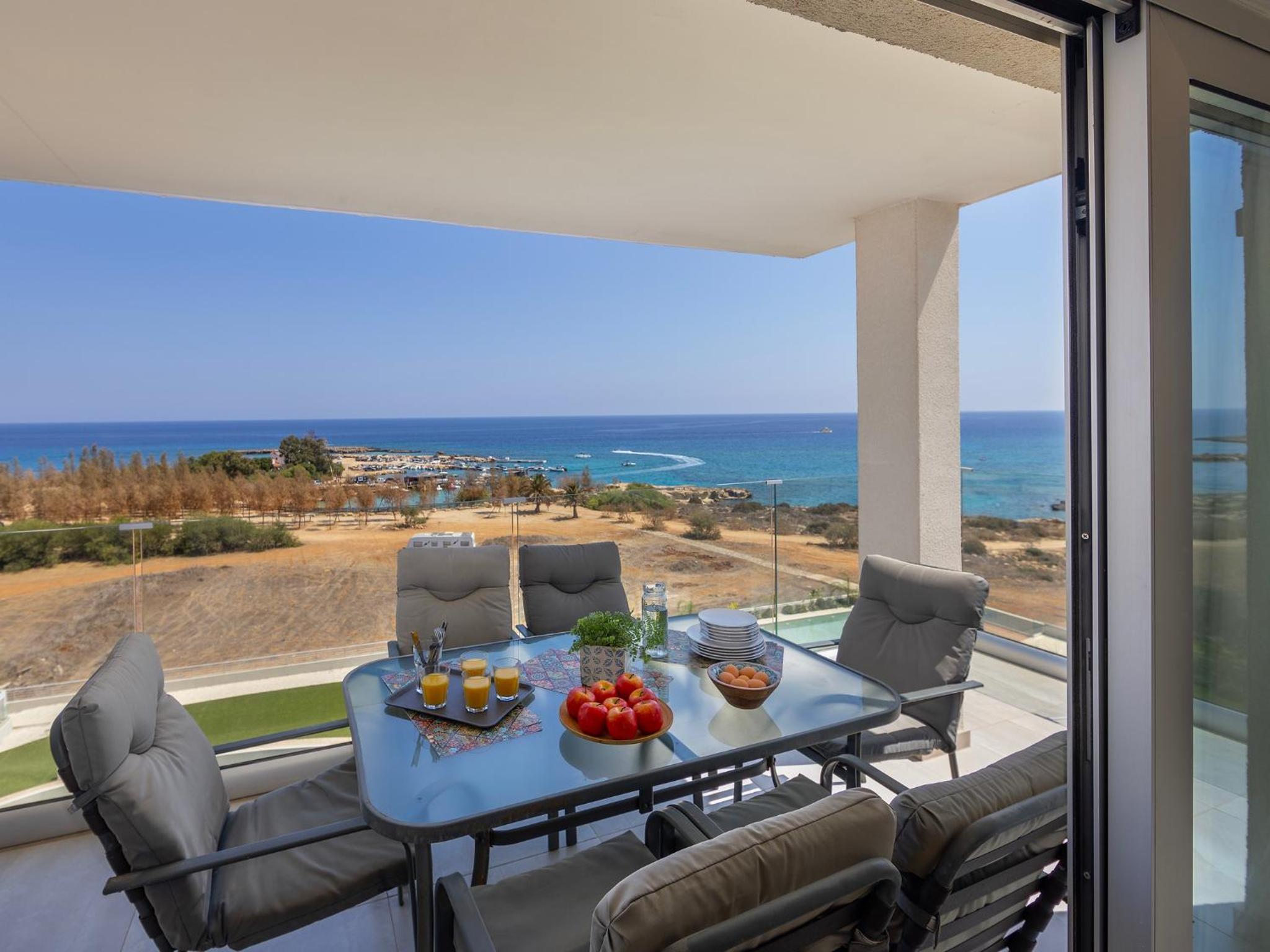 Emerald Bay Sea-Front Penthouse