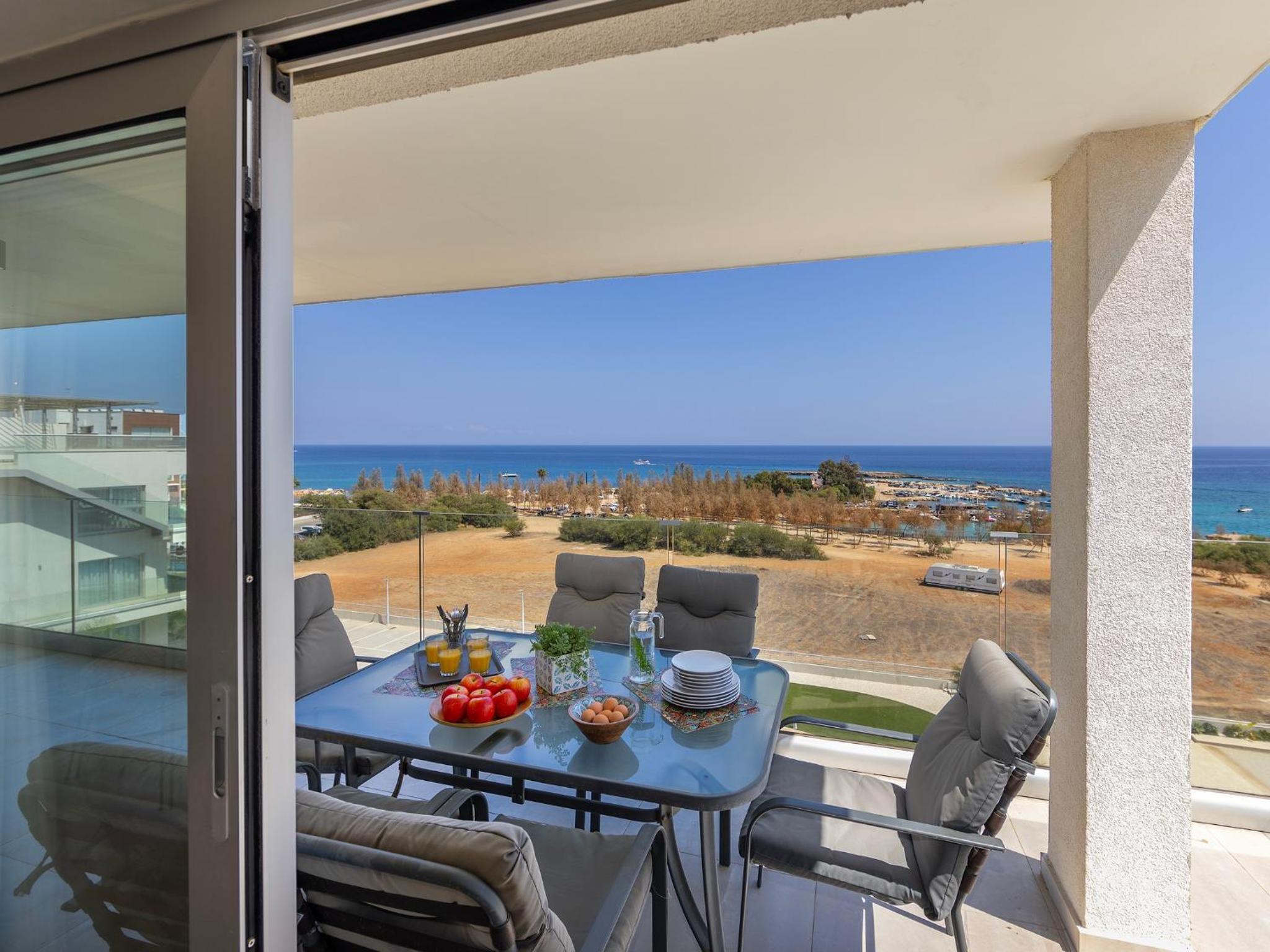 Emerald Bay Sea-Front Penthouse