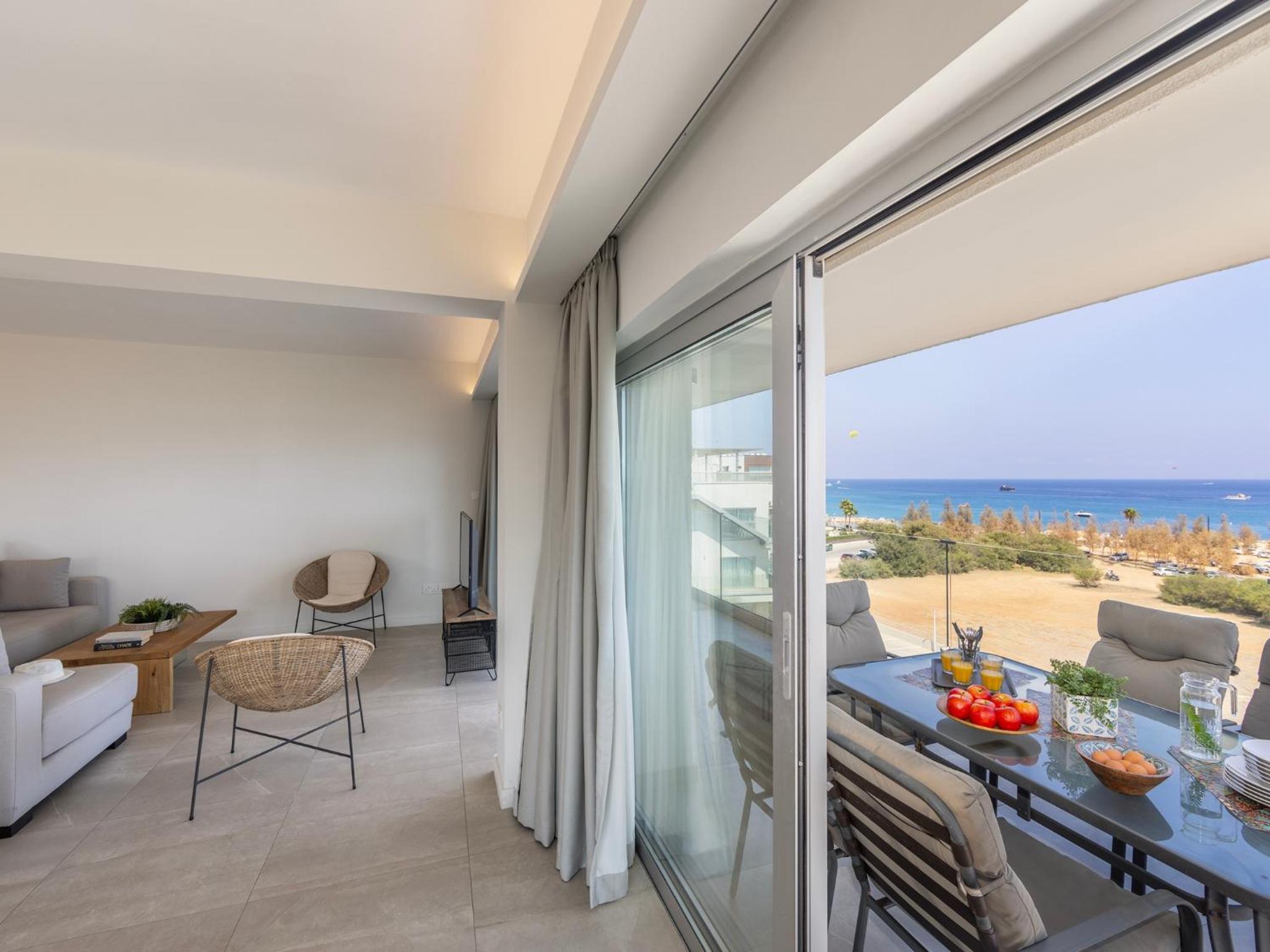 Emerald Bay Sea-Front Penthouse