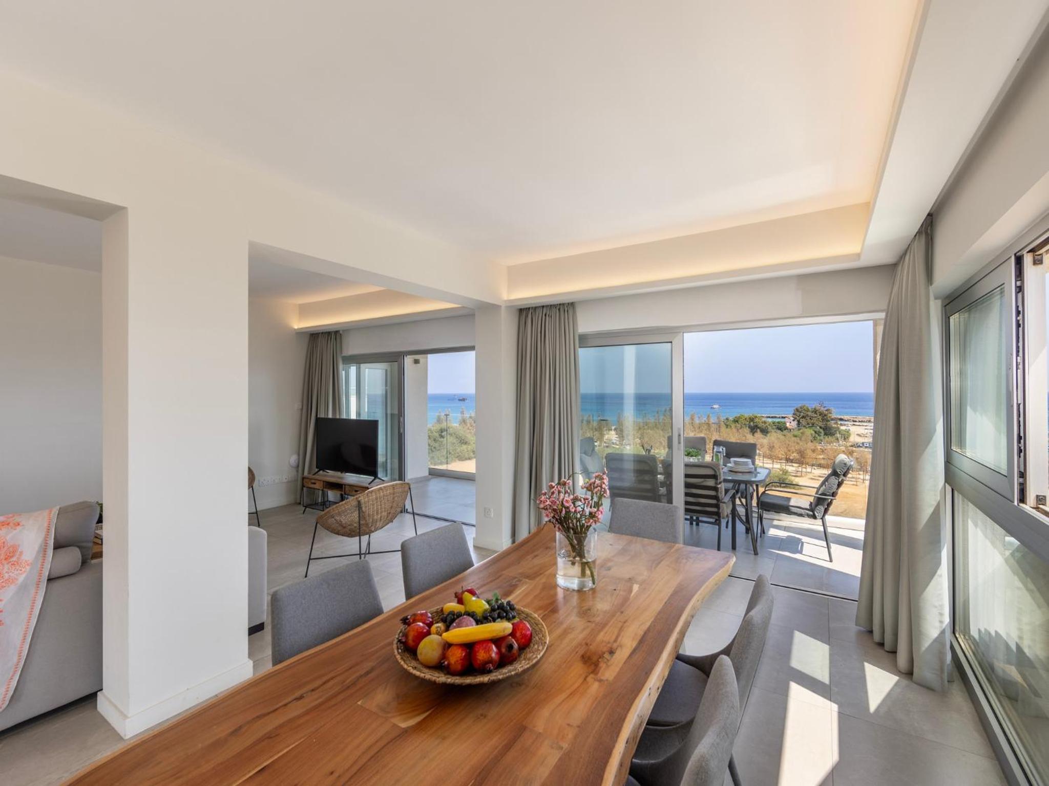 Emerald Bay Sea-Front Penthouse