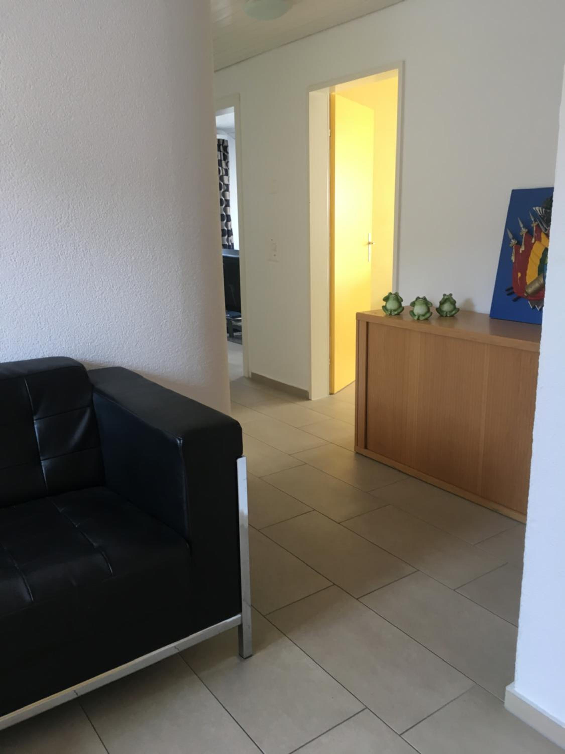 Spacious Cozy House for Groups & Families 2 Floors & free parking