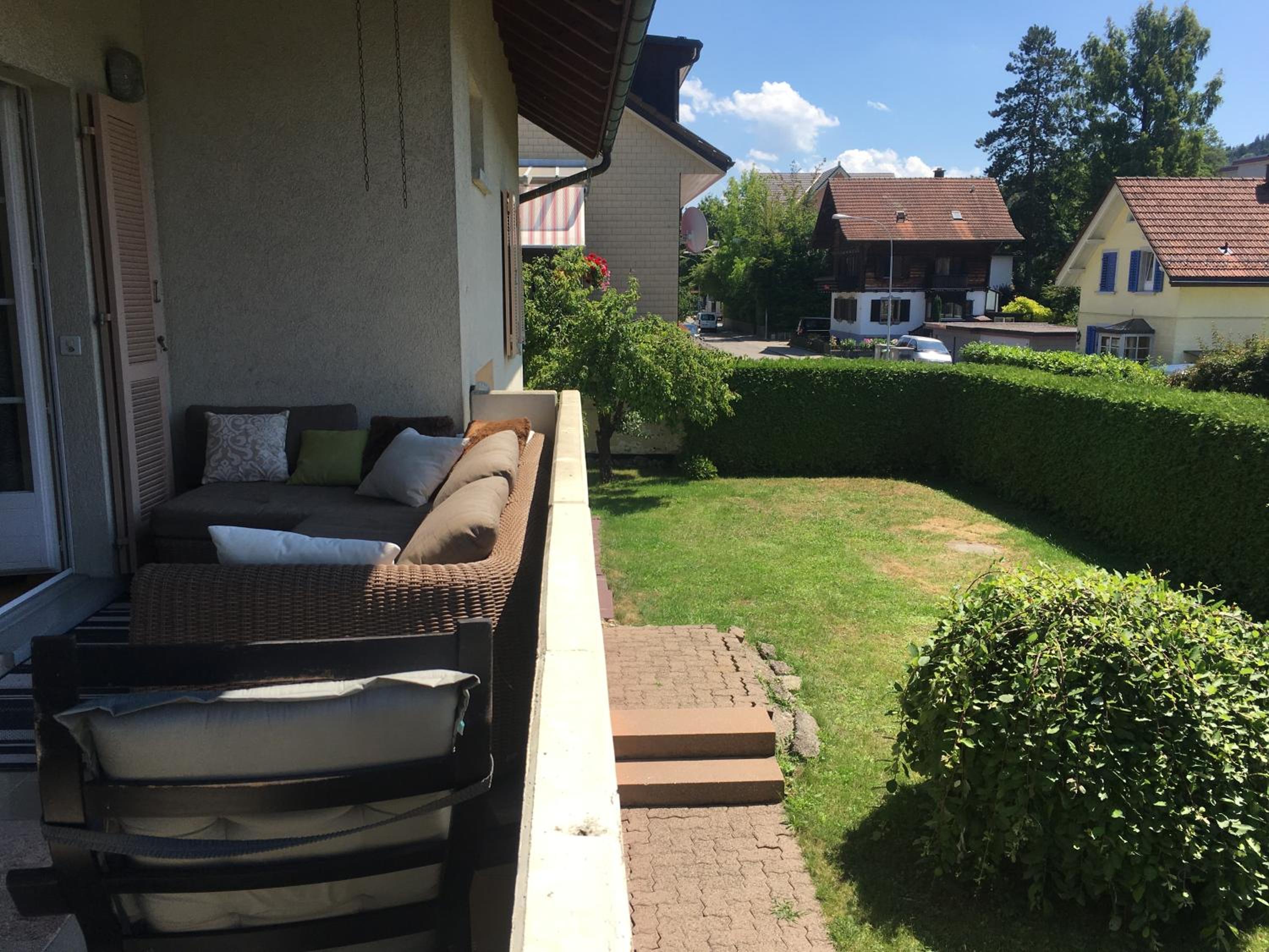 Spacious Cozy House for Groups & Families 2 Floors & free parking