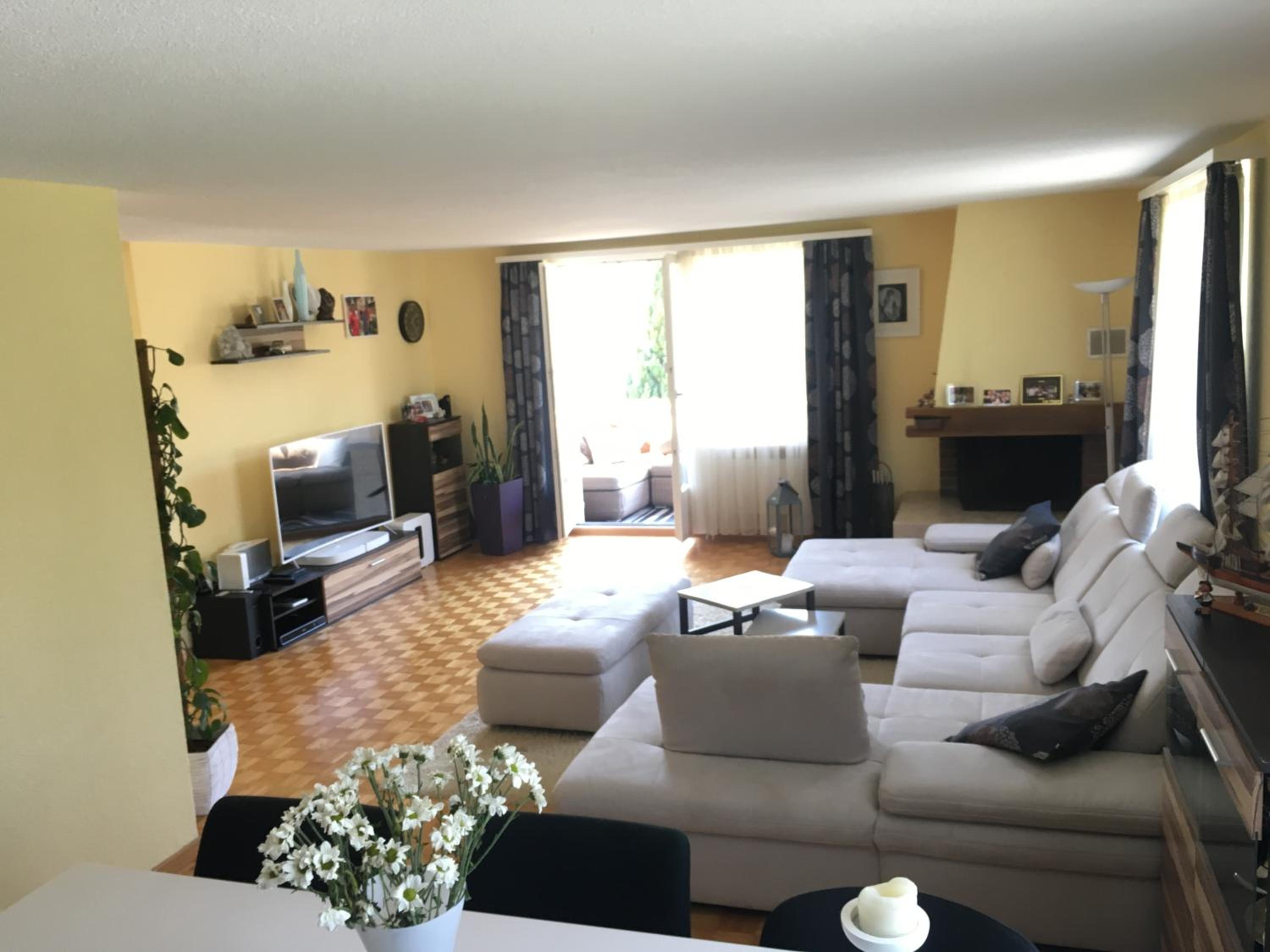 Spacious Cozy House for Groups & Families 2 Floors & free parking