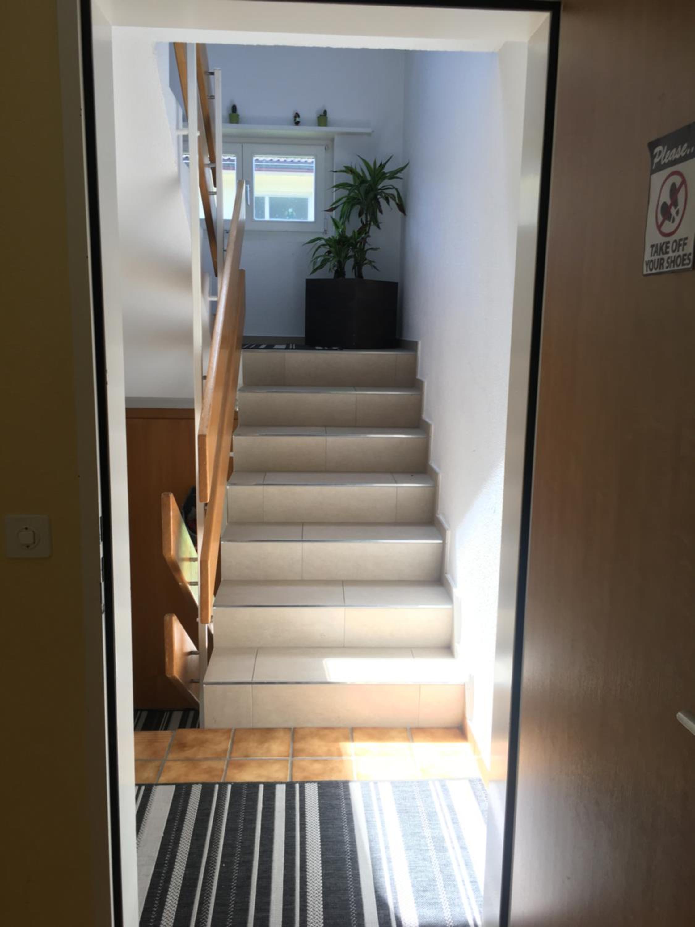 Spacious Cozy House for Groups & Families 2 Floors & free parking