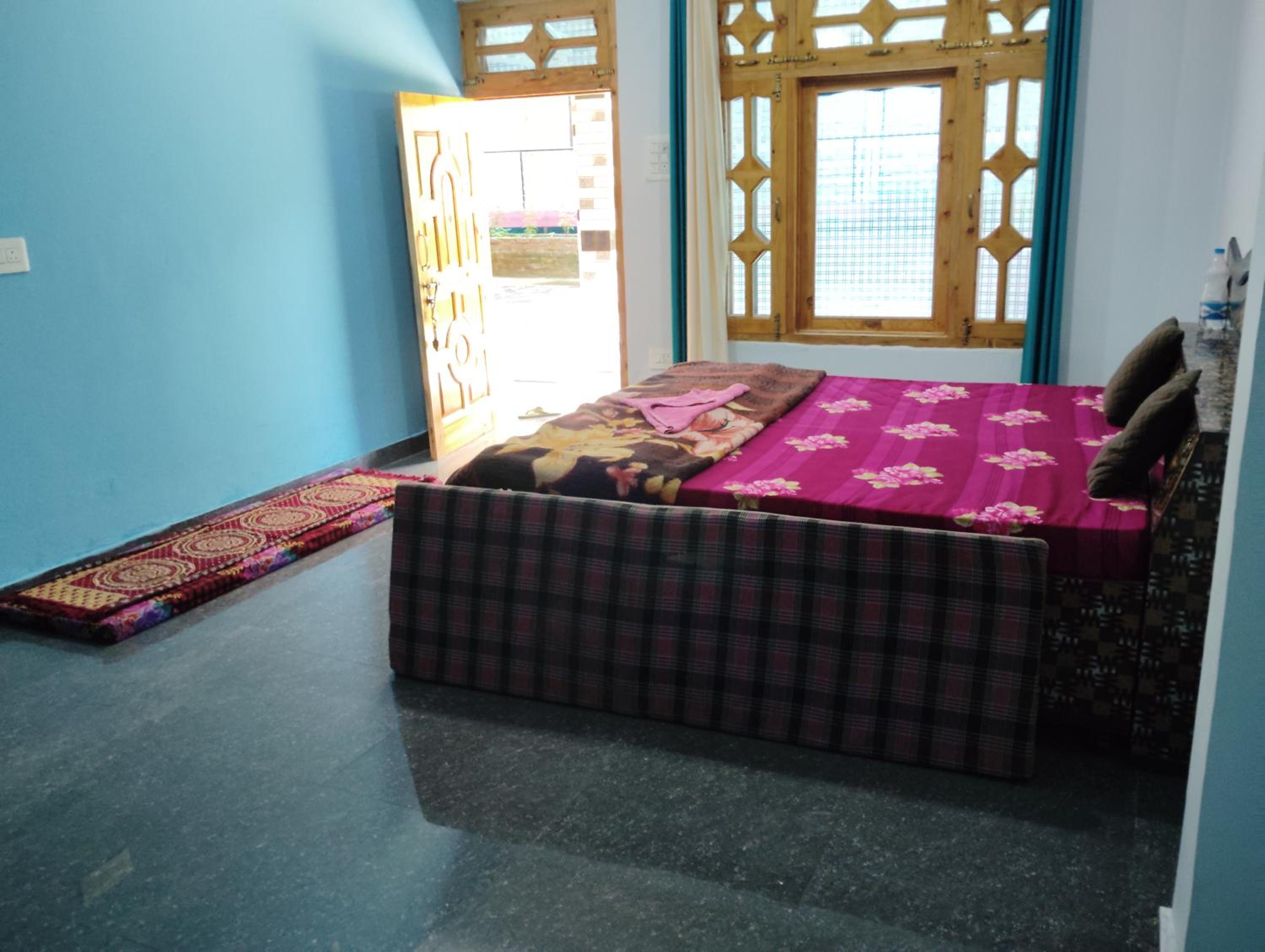 Photo 10
